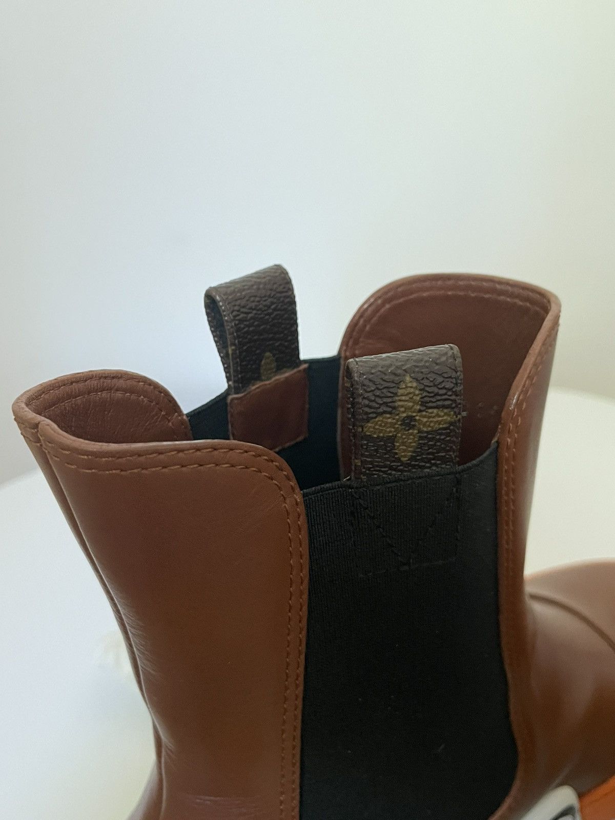 Louis Vuitton Louis Vuitton Archlight Leather Chelsea Boots Size US 9 / EU 42 - 7 Thumbnail