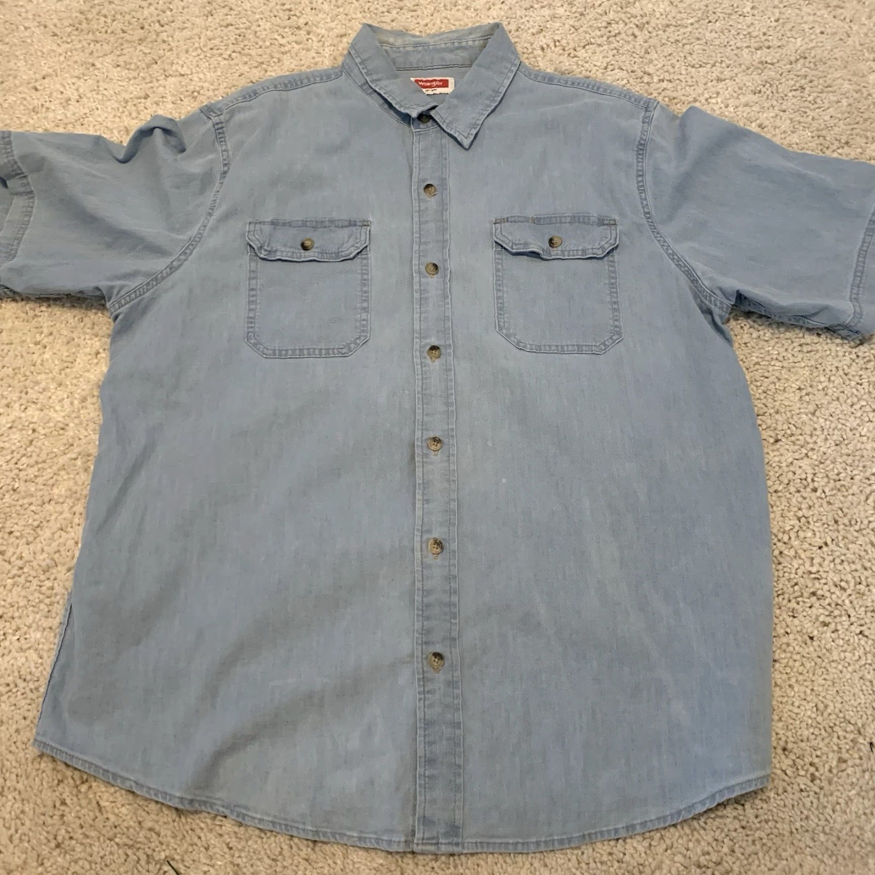 Wrangler Wrangler Shirt Mens XL Denim Short Sleeve Light Blue Pockets Button-Up Western Workwear Casual Everyday Size US XL / EU 56 / 4 - 7 Thumbnail