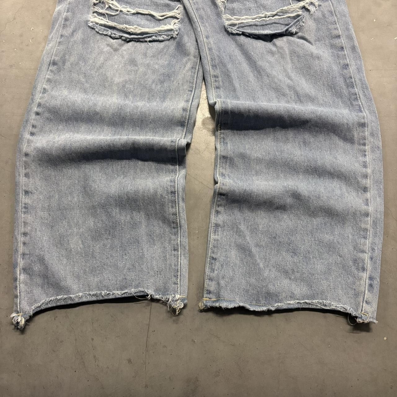Vintage Crazy Vintage Y2K/2000s Super Baggy Wideleg Ripped Distressed Light Blue Wash Denim Jeans! Size US 32 / EU 48 - 4 Thumbnail
