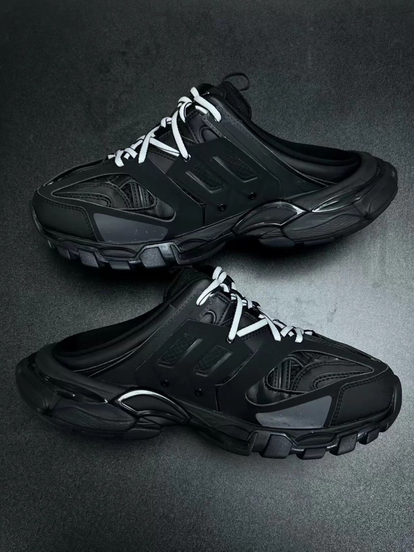 Balenciaga Balenciaga Track Slide Black 40 1-2x Worn Min Wear Size US 7 / EU 40 - 6 Thumbnail