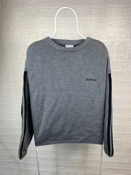 Adidas Adidas sweater vintage size L grey winter knit Size US L / EU 52-54 / 3 - 1 Thumbnail