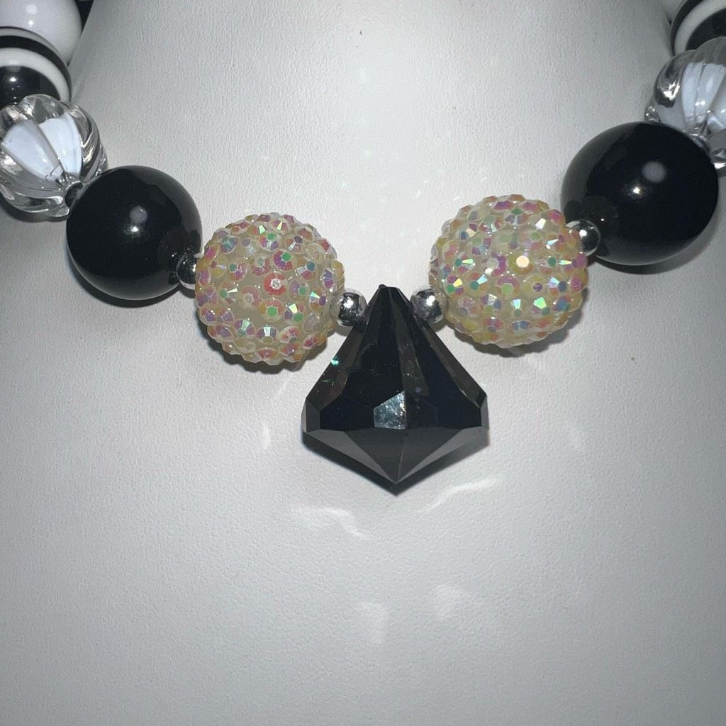 Vintage Vintage Chunky Black and White with Iridescent Acrylic Bead Size ONE SIZE - 2 Thumbnail