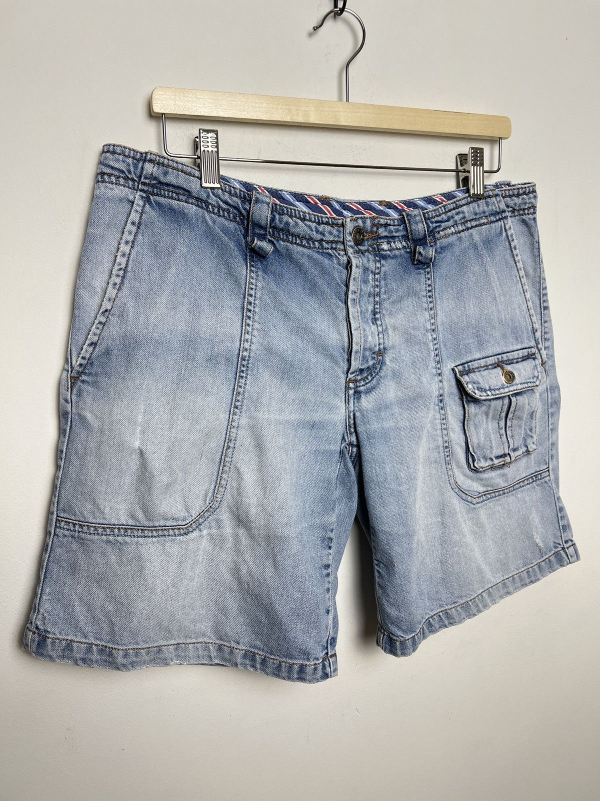 Dolce & Gabbana Dolce & Gabbana washed denim cargo shorts Size US 32 / EU 48 - 8 Thumbnail