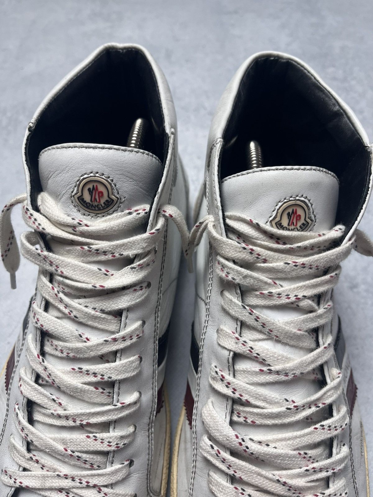 Moncler VERY RARE MONCLER HI LEATHER SNEAKERS Size US 9.5 / EU 42-43 - 2 Thumbnail