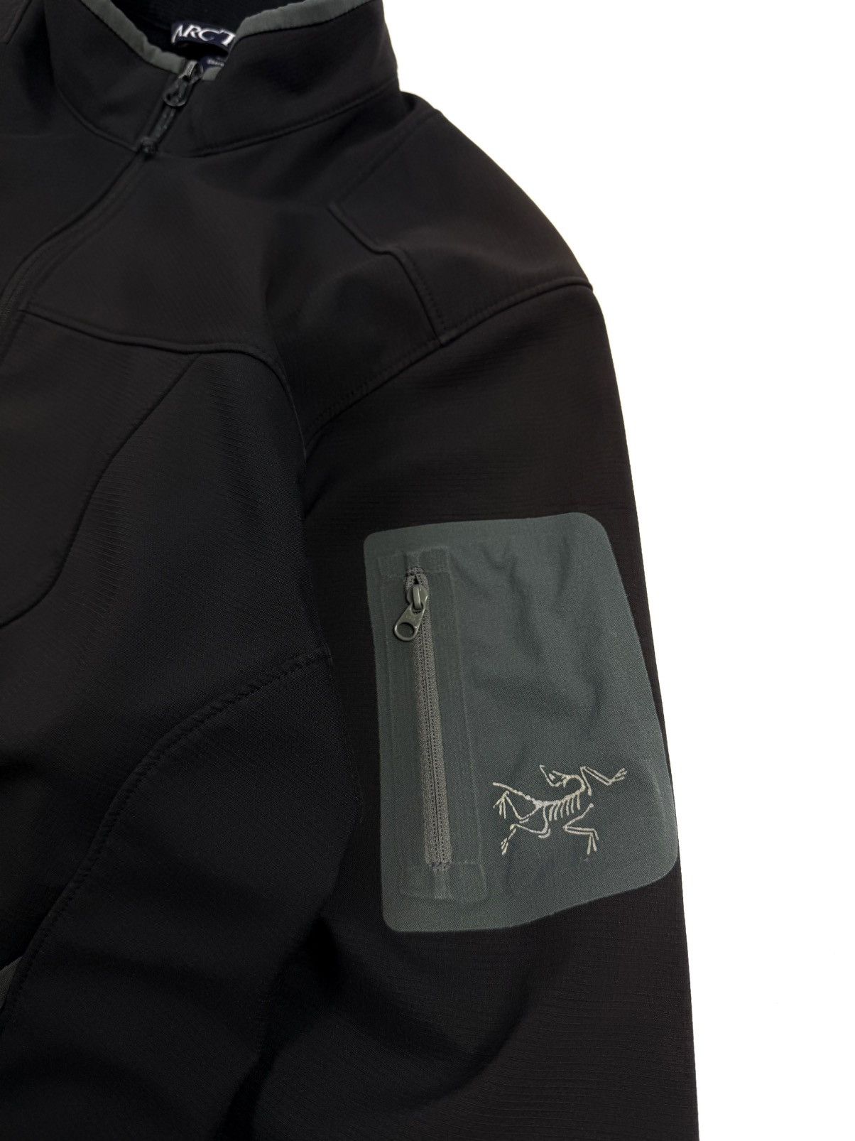 Arc'teryx Arc’teryx Softshell Jacket Women’s L Black Gorpcore Outdoor Size L / US 10 / IT 46 - 9 Thumbnail