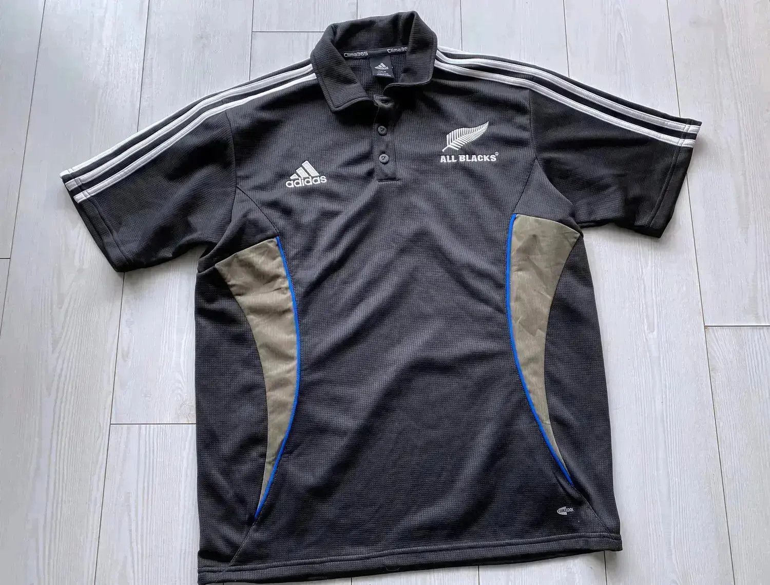Adidas All Blacks adidas 2008 Rugby y2k jersey size L Size US L / EU 52-54 / 3 - 1 Thumbnail