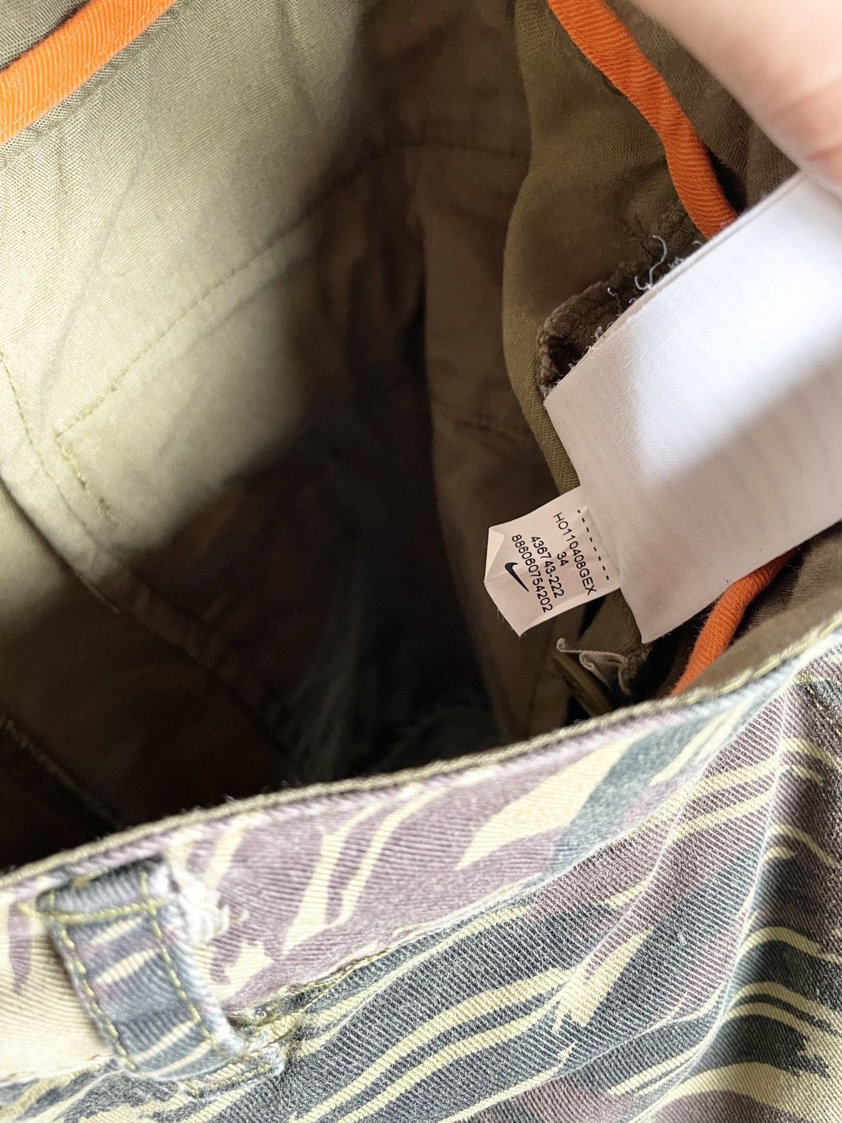 Nike 🍃 VINTAGE 🍃 Nike Wavy tropical camo Printed cargo Shorts Size US 36 / EU 52 - 9 Thumbnail
