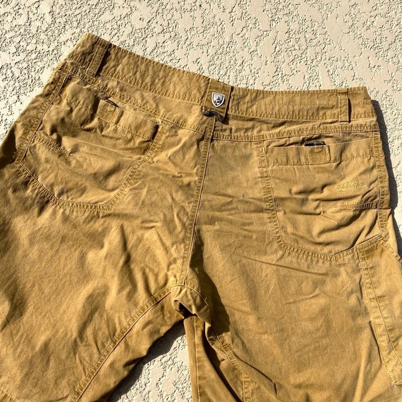 Vintage Kuhl Mens Shorts Cargo Vintage Patina Size 38 11" Inseam Casual Regular Knit/Cotton Blend Cargo Pocket Logo Belt Loops Brown Mens Size US 38 / EU 54 - 3 Thumbnail
