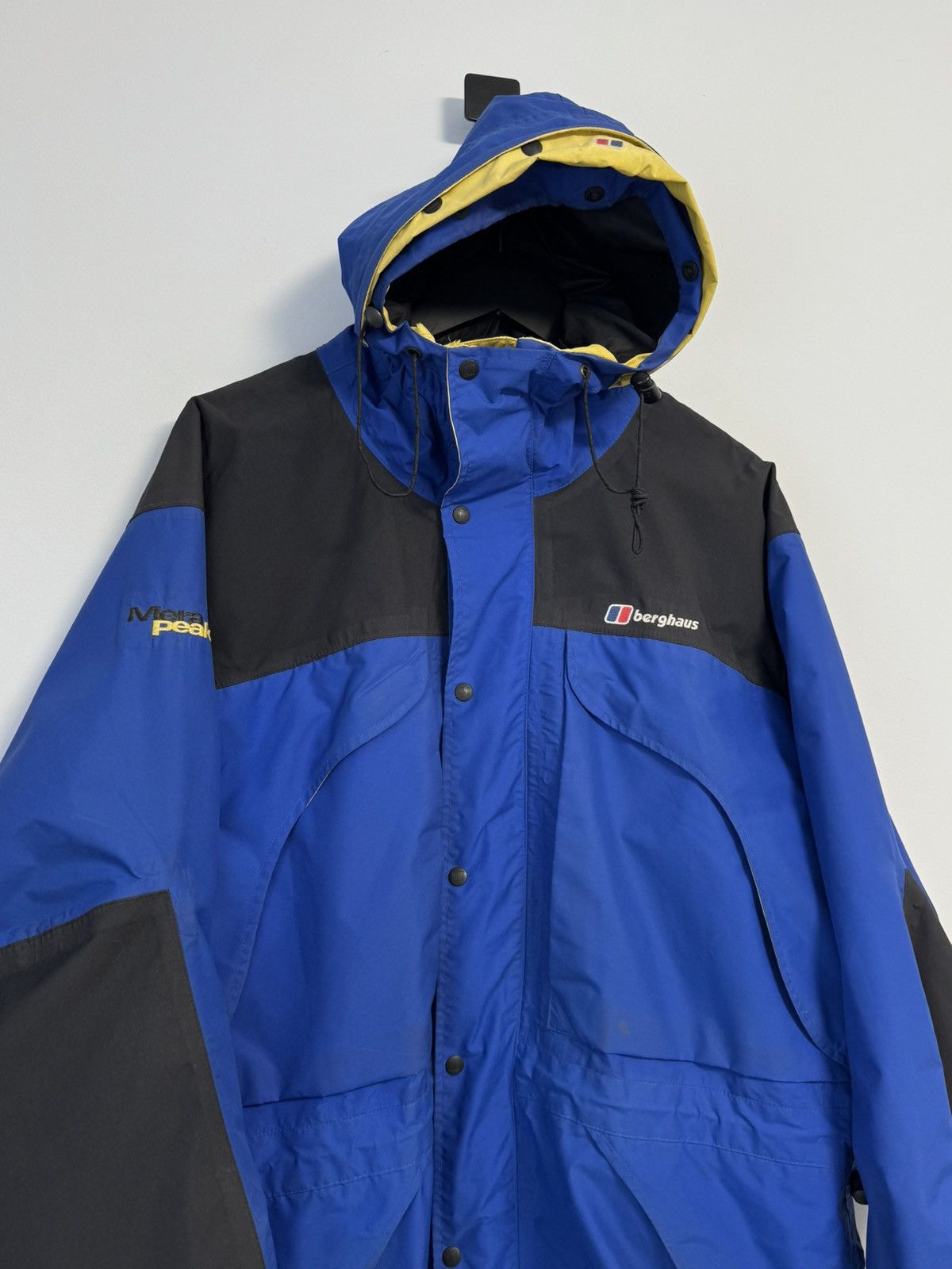 Berghaus Vintage 90’S Berghaus Mera Peak Gore-tex Jacket Men’s Medium Size US M / EU 48-50 / 2 - 2 Thumbnail