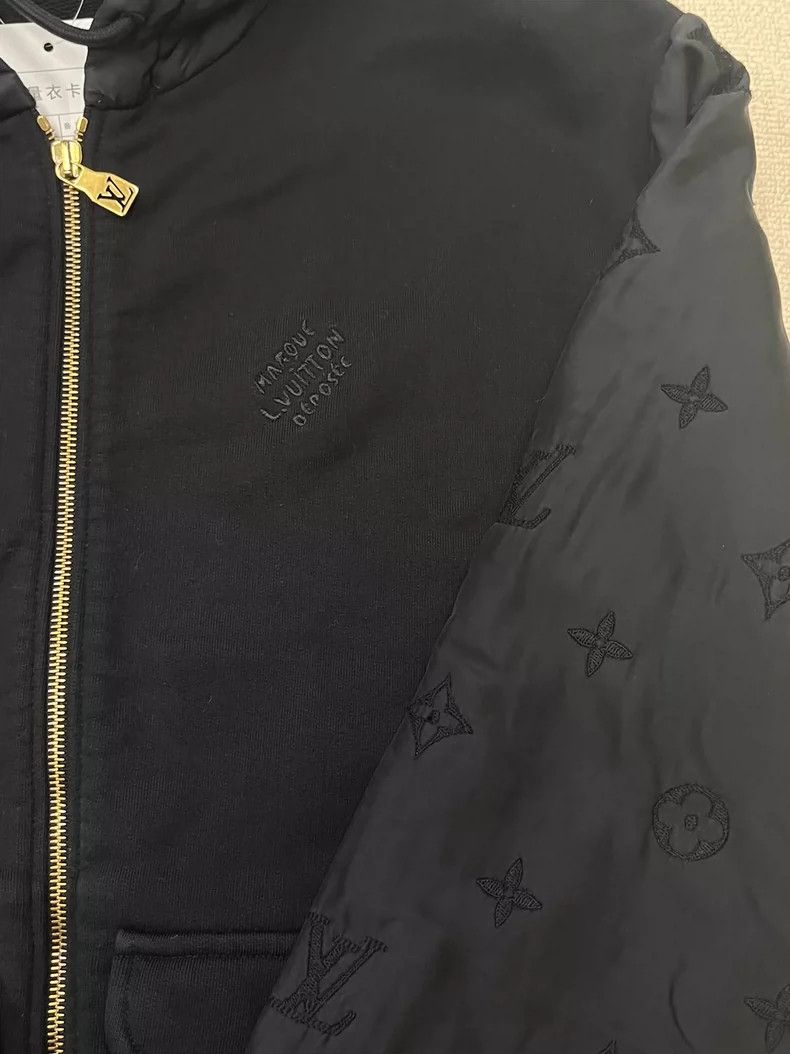 Louis Vuitton Louis Vuitton SS24 FeiDong Co-Branded Series Letter Logo Em Size US M / EU 48-50 / 2 - 3 Thumbnail
