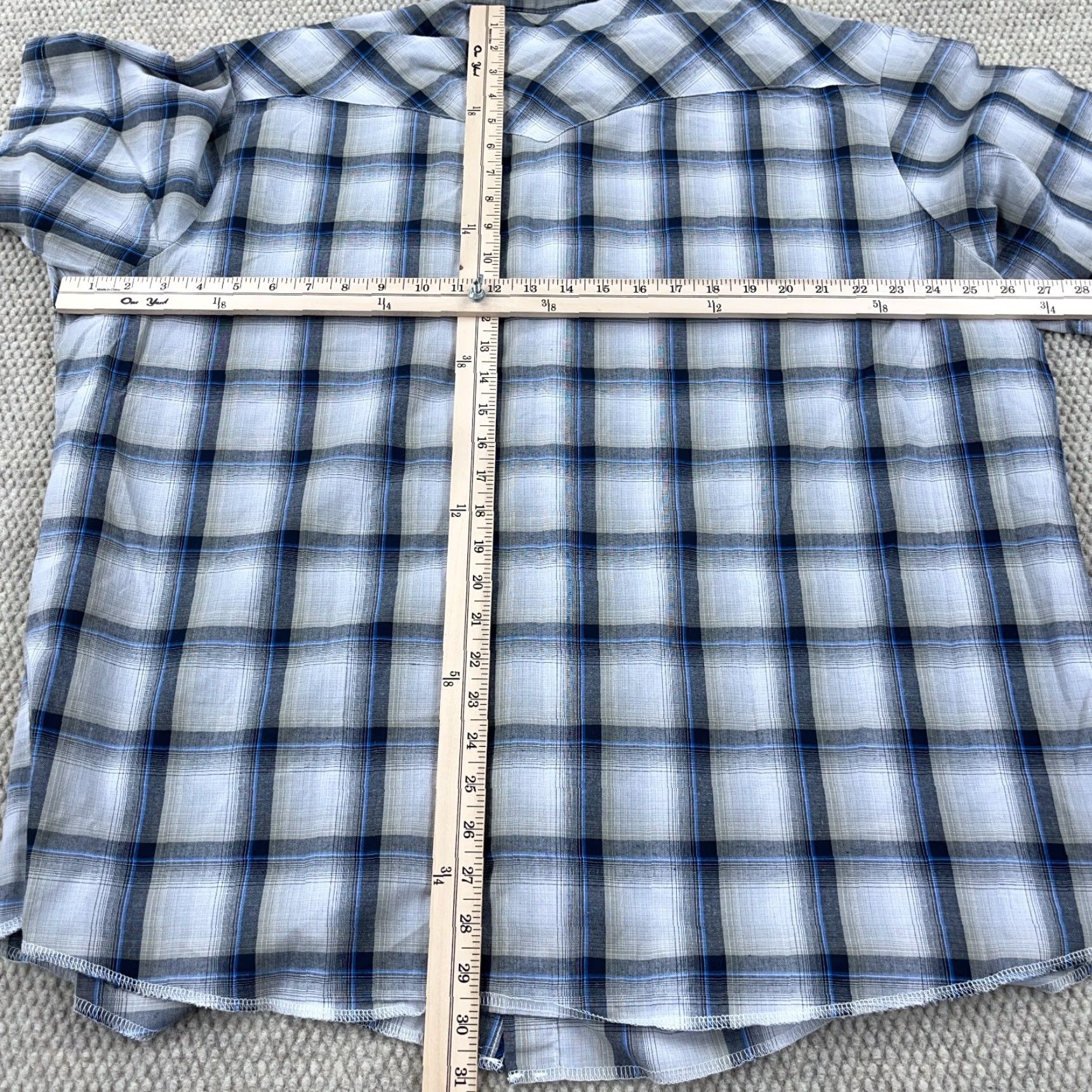 Wrangler Wrangler Western Shirt Men 2XL Blue Plaid Pearl Snap Cowboy Yoke Button-Up Streetwear Cowboy Western Shirt Mens 2XL Blue Plaid Pearl Snap Wrangler Size US XXL / EU 58 / 5 - 7 Thumbnail