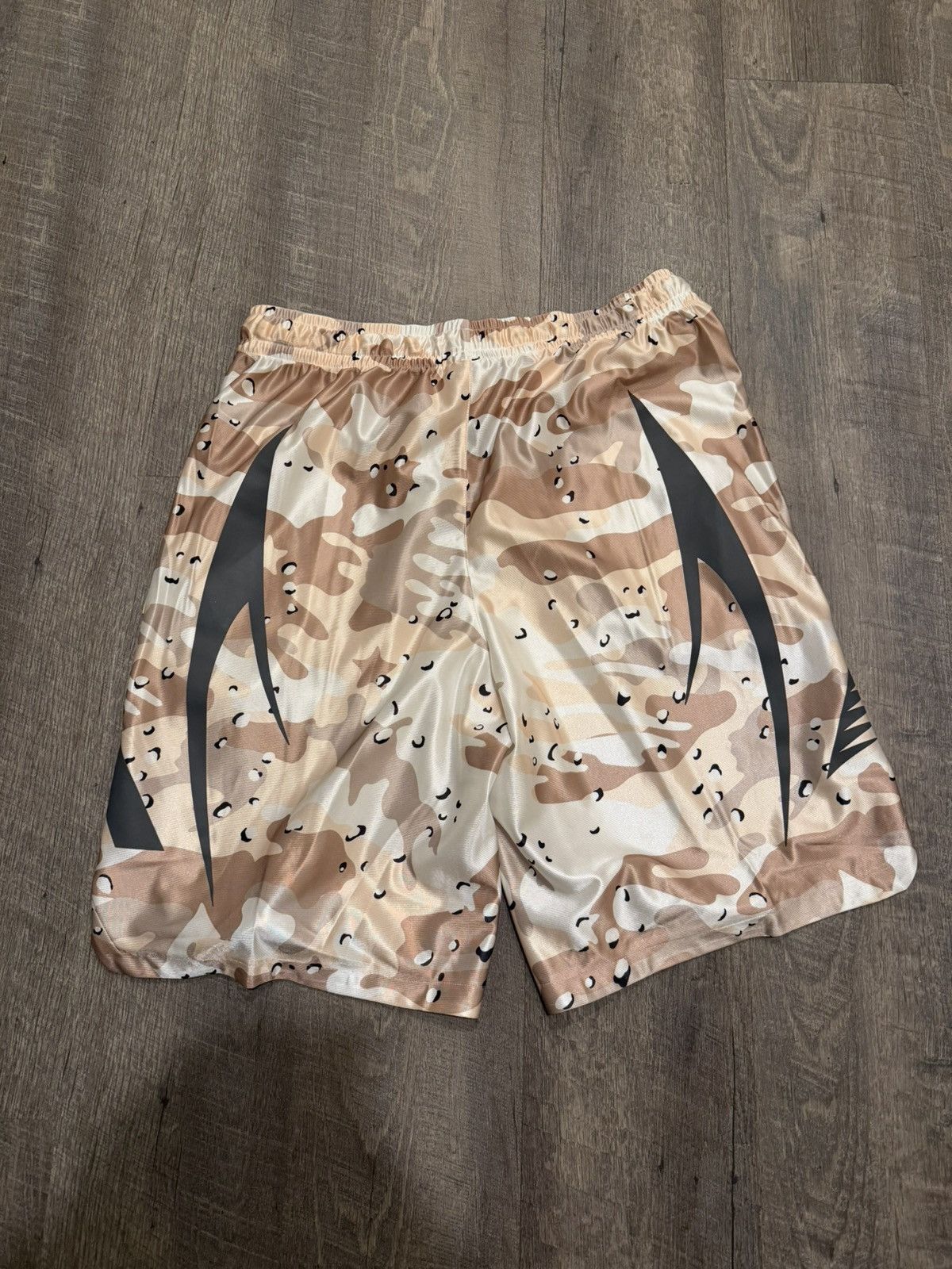 Adidas × HELLSTAR ADIDAS HELLSTAR SHORTS Size US 36 / EU 52 - 2 Thumbnail