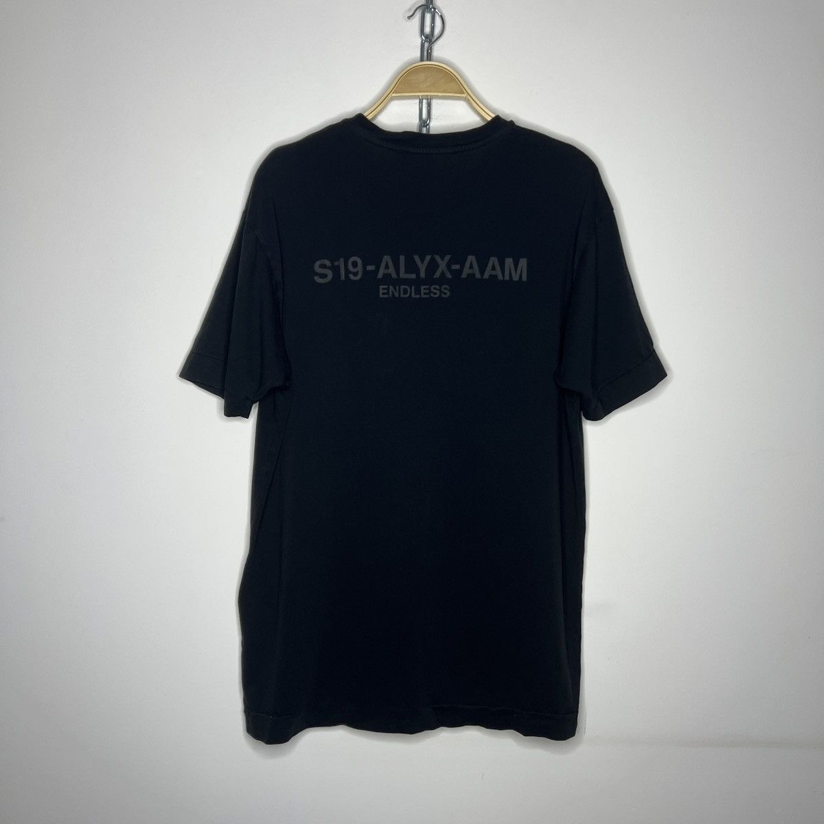 1017 ALYX 9SM 1017 Alyx 9SM S19 Endless Logo Pocket Tshirt Tee Black Size US XL / EU 56 / 4 - 1 Thumbnail