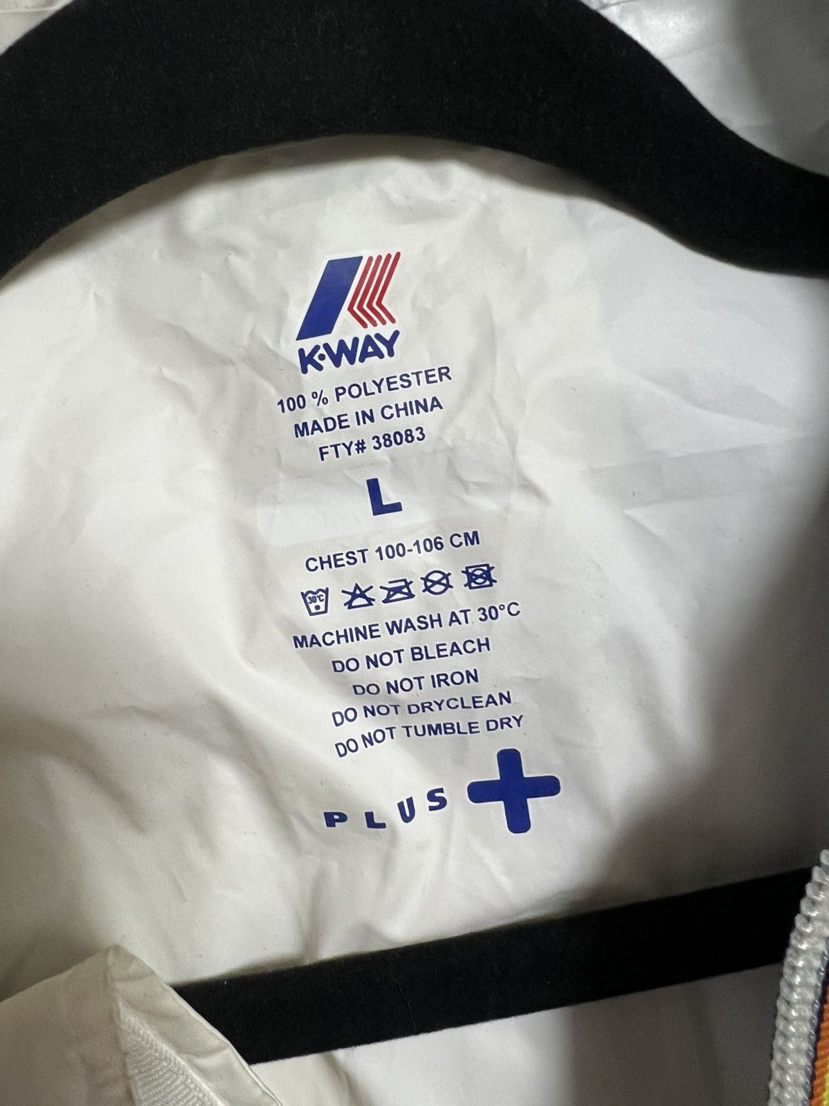 K-Way K-way windbreaker waterproof L Size US L / EU 52-54 / 3 - 2 Thumbnail