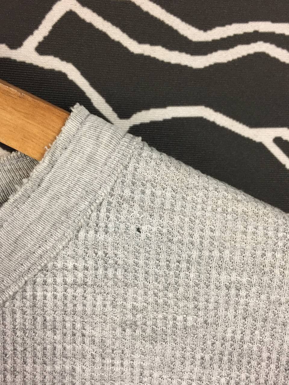 Uniqlo Uniqlo Authentic Original Wash Waffle Knit Henley Tee Size US XL / EU 56 / 4 - 4 Thumbnail