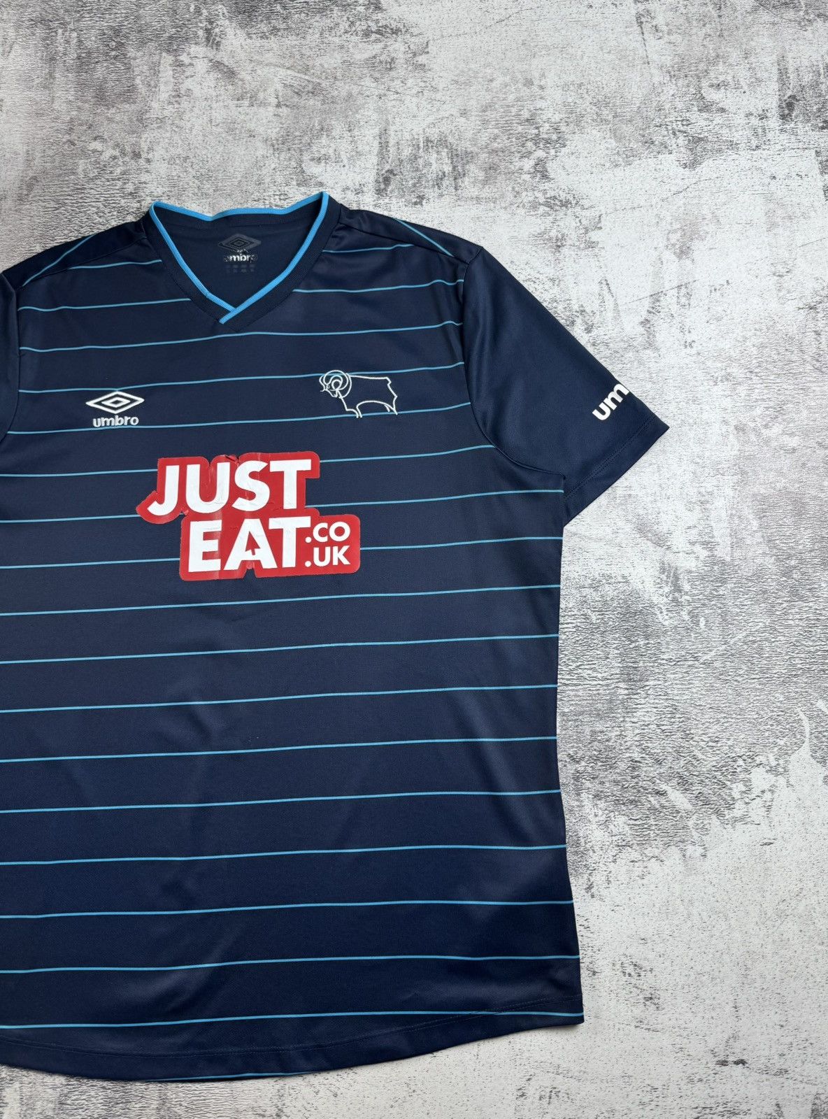 Umbro Derby County 2014/2015 Blue Home Umbro Men’s Soccer Football T Shirt Jersey Kit Size US XL / EU 56 / 4 - 3 Thumbnail