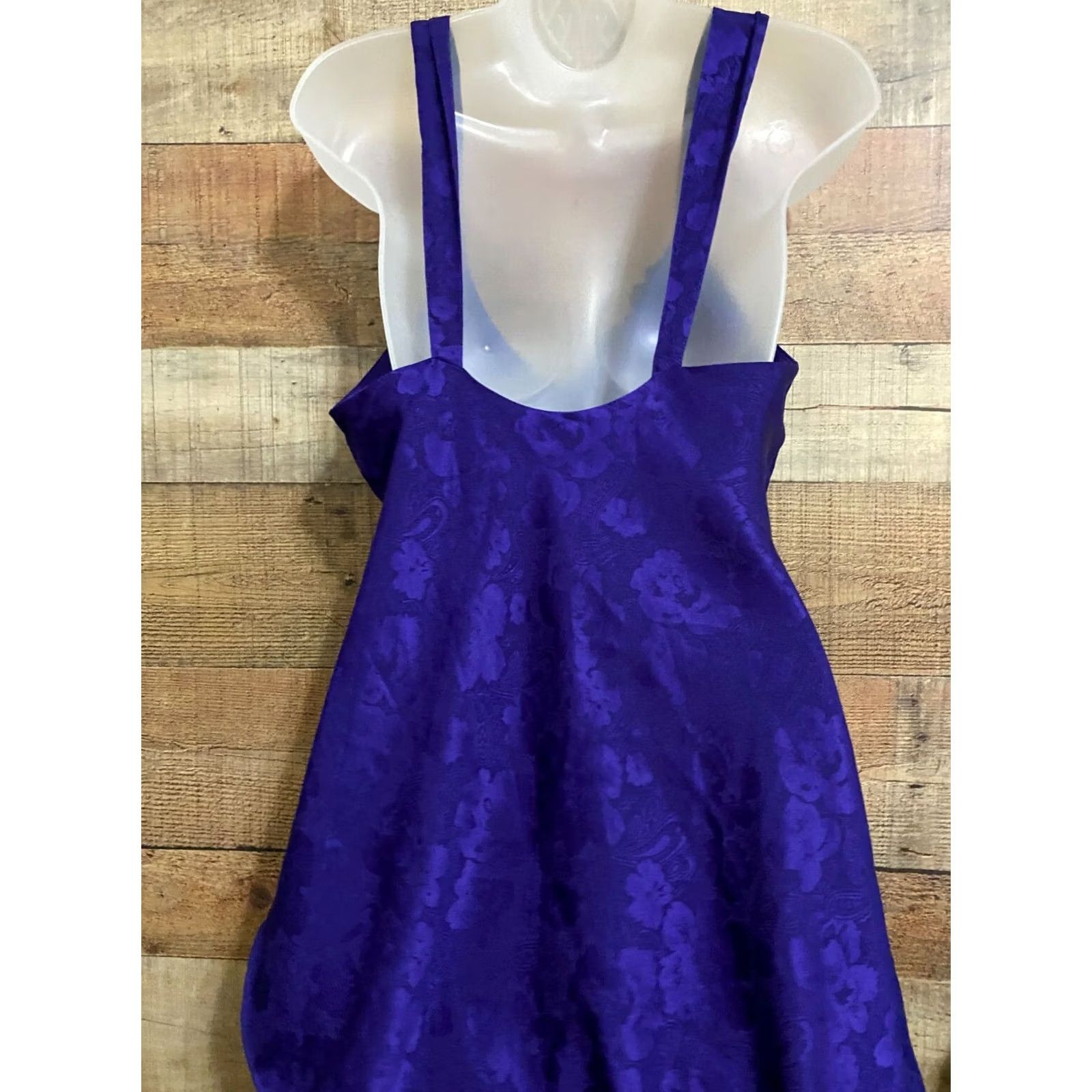 Victoria's Secret VINTAGE Victoria's Secret Gold Label Chemise Purple VTG Petite Ladies Pajama Top Lace Size ONE SIZE - 3 Thumbnail