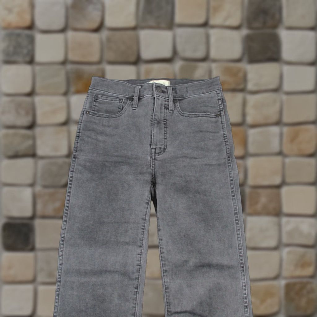 Madewell Madewell Jeans Womens 24 Stovepipe Gray Denim Raw Hem Straight Fit, Zip Closure, Charcoal Wash, Mid Rise, Regular Size 24 Womens Jeans Size 42" / US 20 - 1 Thumbnail