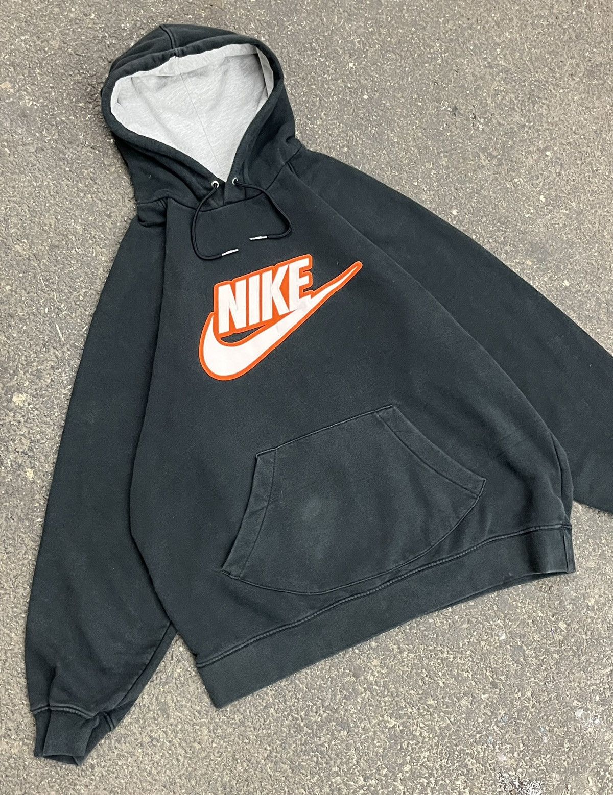 Nike × Vintage Nike y2k spell out center swoosh hoodie rare hype skater Size US XL / EU 56 / 4 - 2 Thumbnail