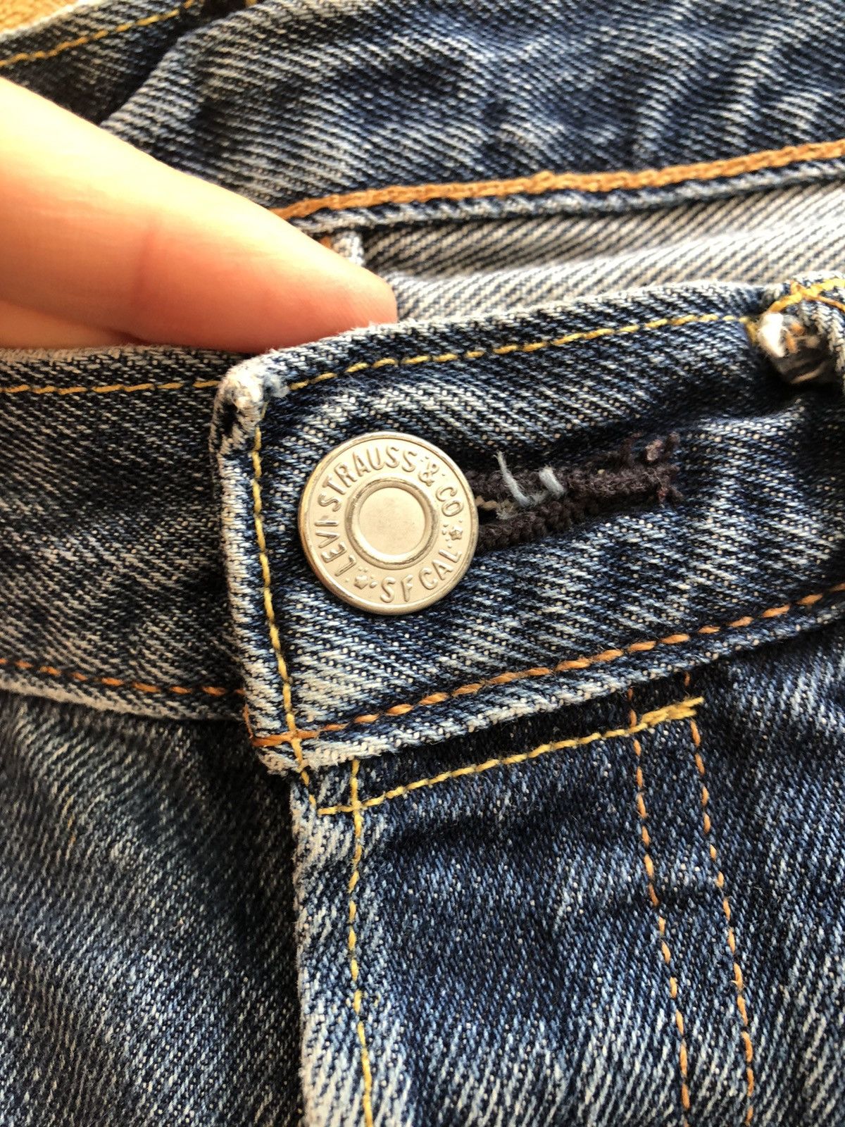 Levi's LEVI’S STRAUSS 501 CLASSIC VINTAGE DENIM JEANS PANTS Size US 31 - 4 Thumbnail