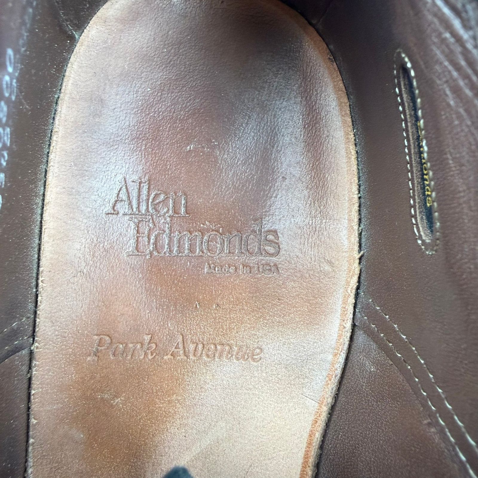 Allen Edmonds Allen Edmonds Park Avenue Black Cap Toe Oxford 10.5 D Size US 10.5 / EU 43-44 - 7 Thumbnail