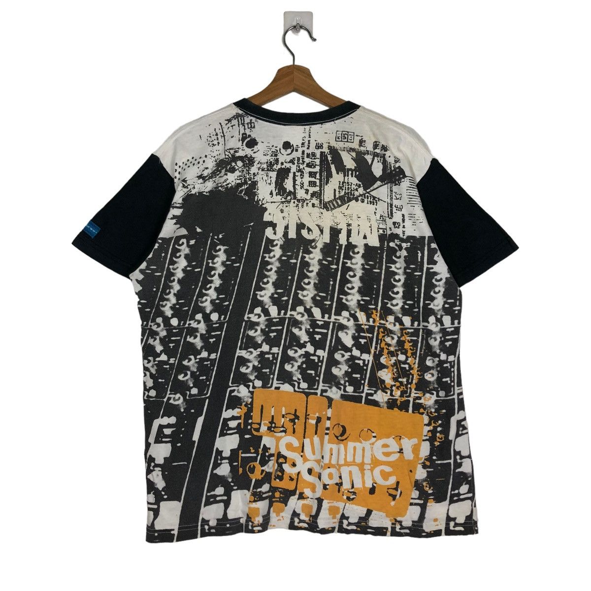 Band Tees × Vintage 🔥00’s Vintage Band Tees Short Sleeve Summer Sonic Size US L / EU 52-54 / 3 - 7 Thumbnail