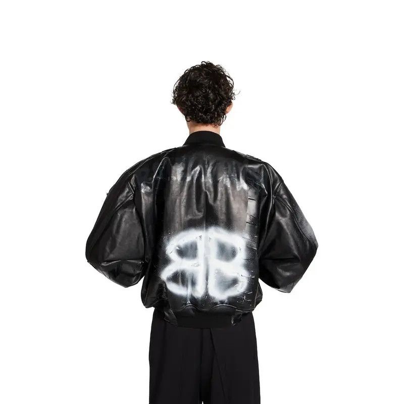 Balenciaga o1s1wg110426 Bomber Jacket in Black Size US XL / EU 56 / 4 - 5 Thumbnail
