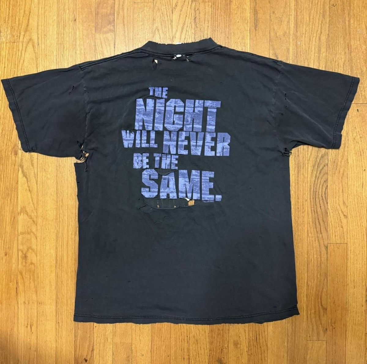 Other Vintage Gargoyles Tee Size US L / EU 52-54 / 3 - 5 Thumbnail
