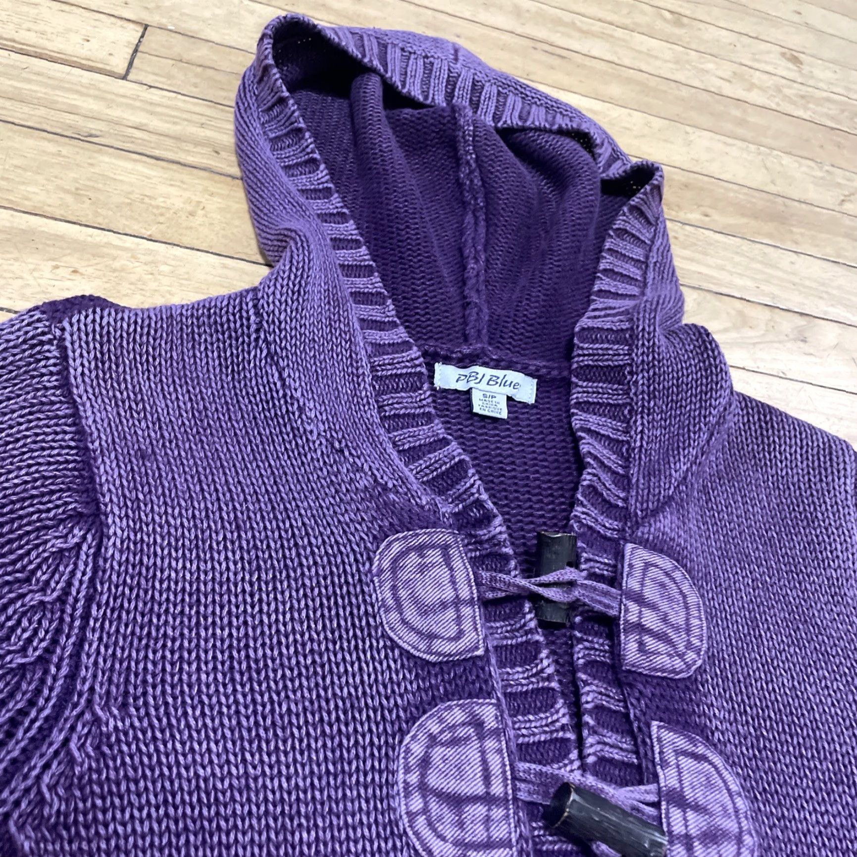 Vintage VINTAGE PBJ Blues Hoodie Cardigan Women S Knit Duster Purple Y2k Boho Long Line Crochet Wood Clasp Adjustable Boutique Sweater Size S / US 4 / IT 40 - 5 Thumbnail
