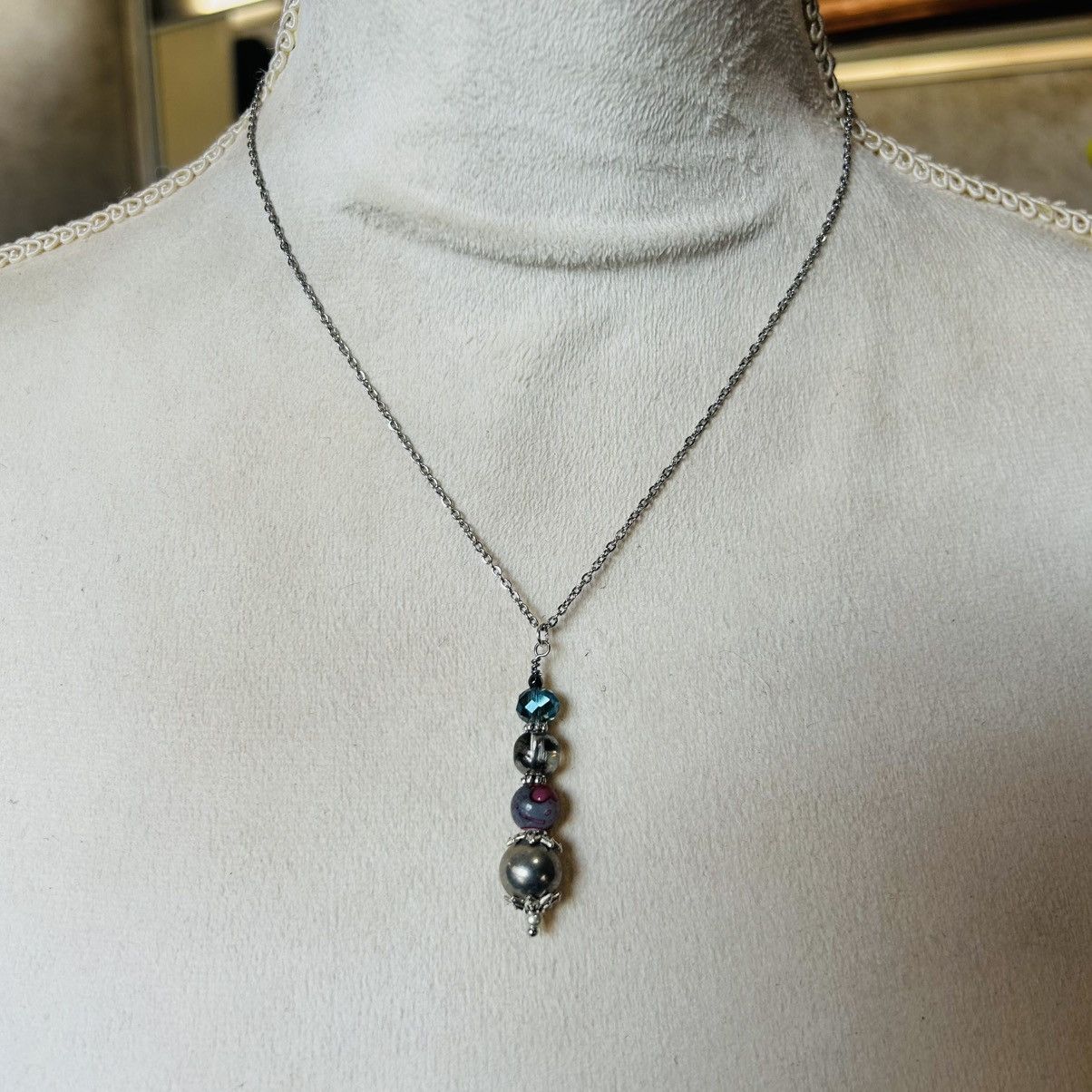 Handmade Handcrafted faceted crystal vintage bead hematite necklace Size ONE SIZE - 3 Thumbnail