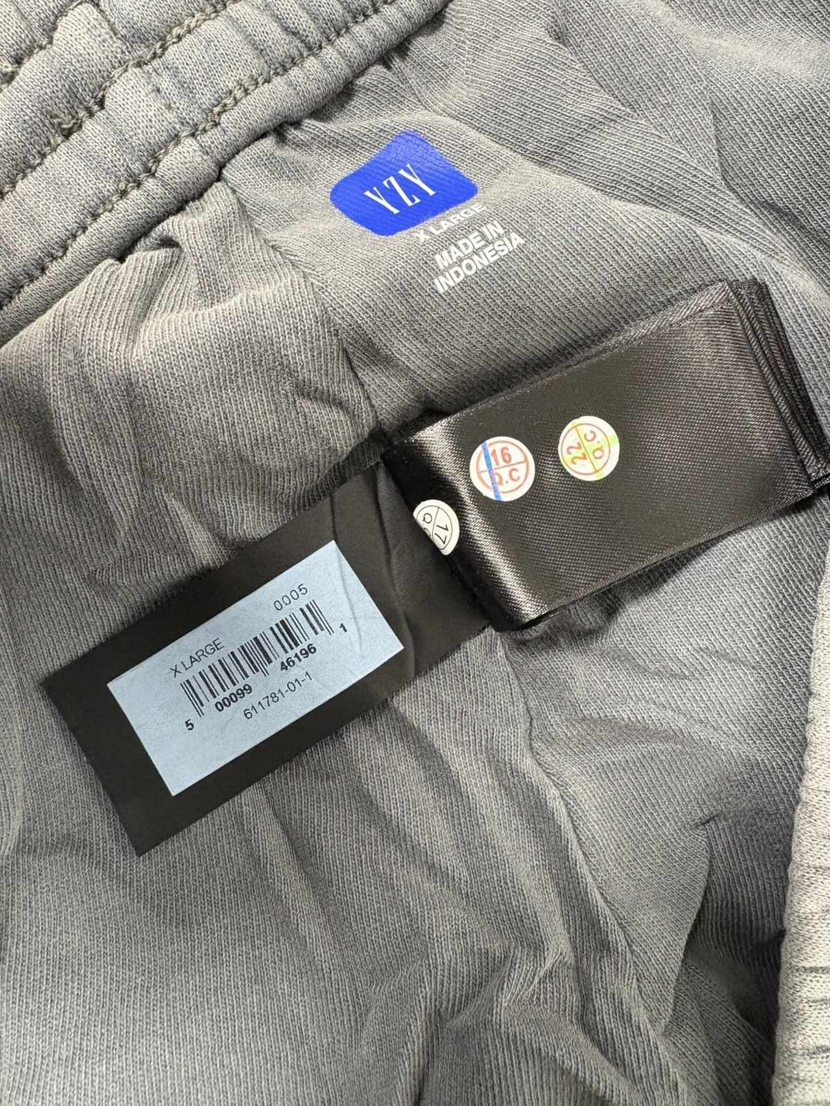 Balenciaga × Kanye West × Yeezy YZY x GAP Poetic Grey Sweatpants XL Size US 34 / EU 50 - 7 Thumbnail