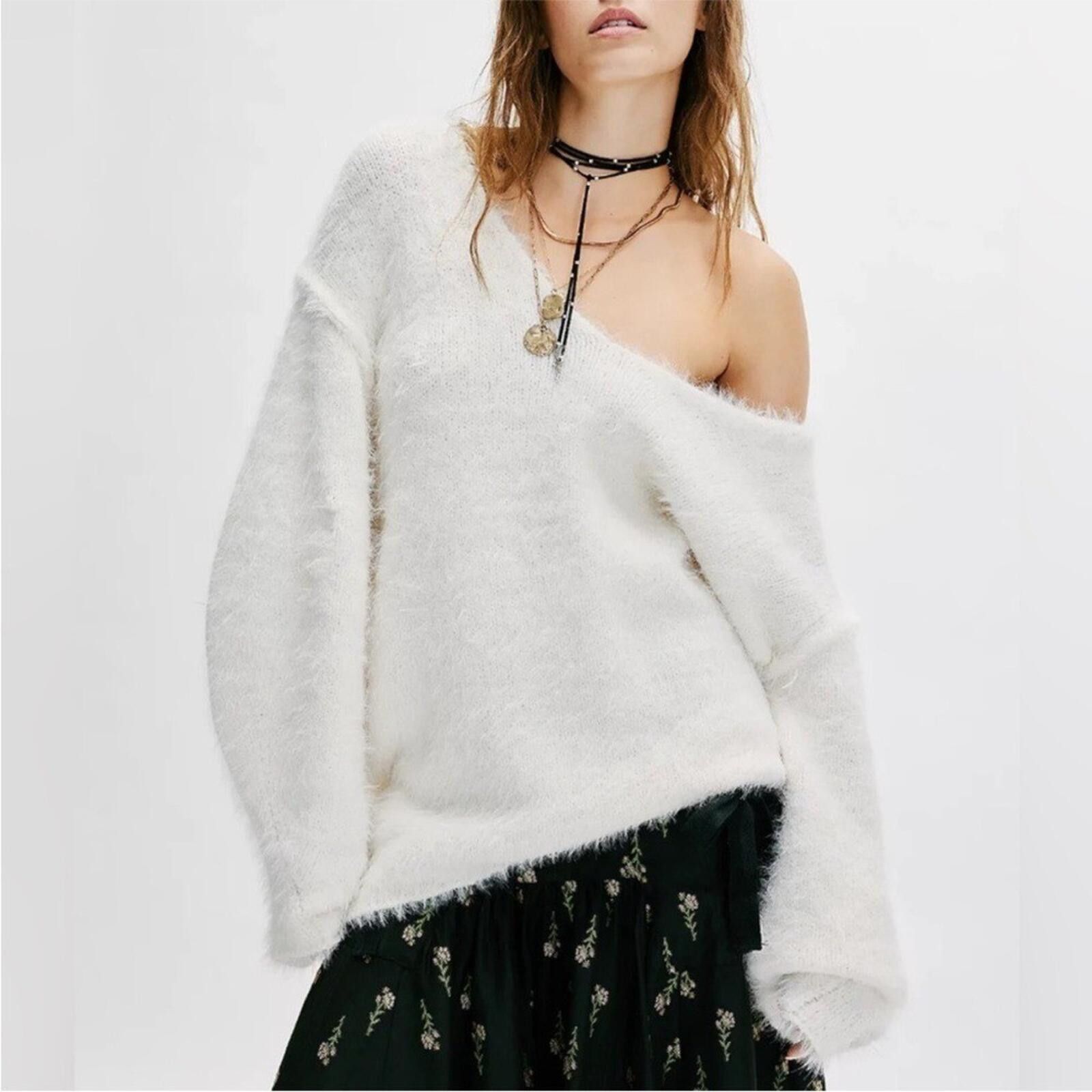 Free People Free People Ivory Sparrow Pullover V-Neck Sweater, Size L Size L / US 10 / IT 46 - 6 Thumbnail