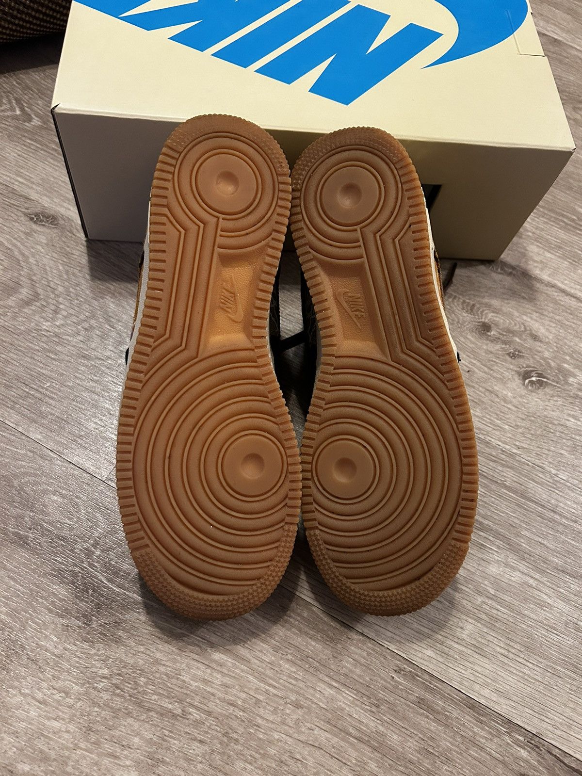 Nike × Travis Scott Air Force 1 Low/ Cactus Jack Size US 8.5 / EU 41-42 - 8 Thumbnail