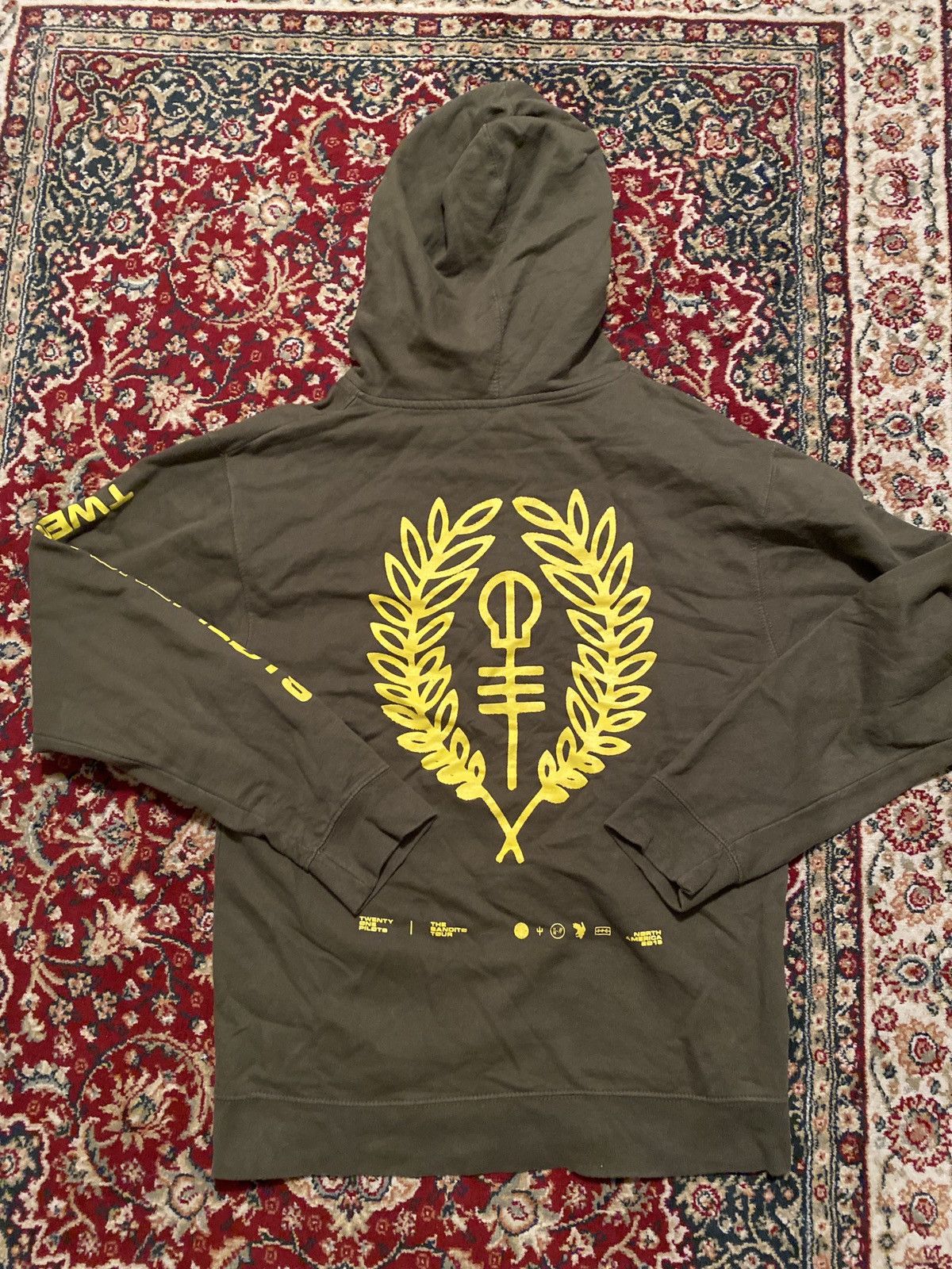 Band Tees Streetwear Vintage Twenty One pilots bandito tour hoodie Grailed