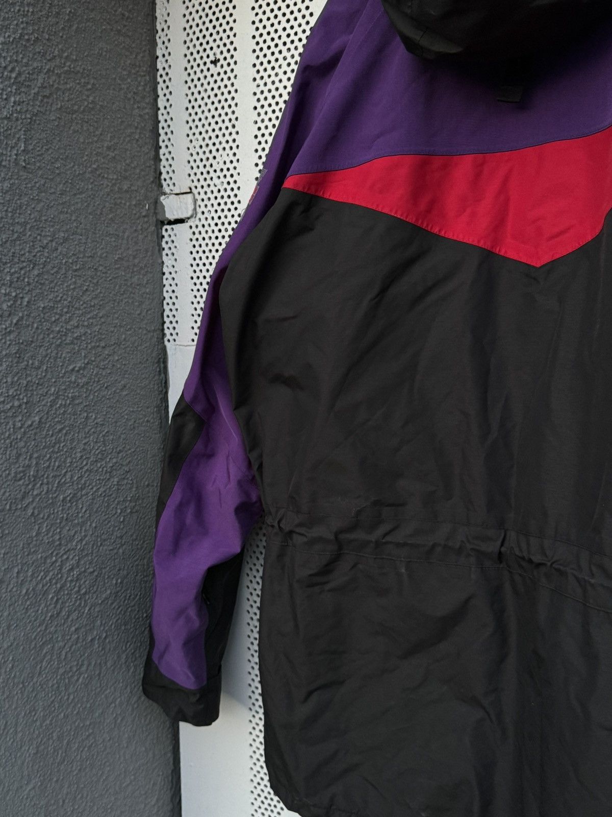 Berghaus × Vintage Vintage Berghaus Extreme 7000 GoreTex Hiking Jacket XL Size US XL / EU 56 / 4 - 11 Thumbnail