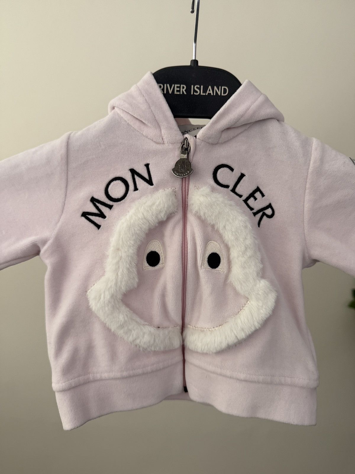 Moncler Moncler Baby Girl Pink Zip Hoodie Fleece Logo 6–9 Months Size XXS / US 00 / IT 34 - 4 Thumbnail