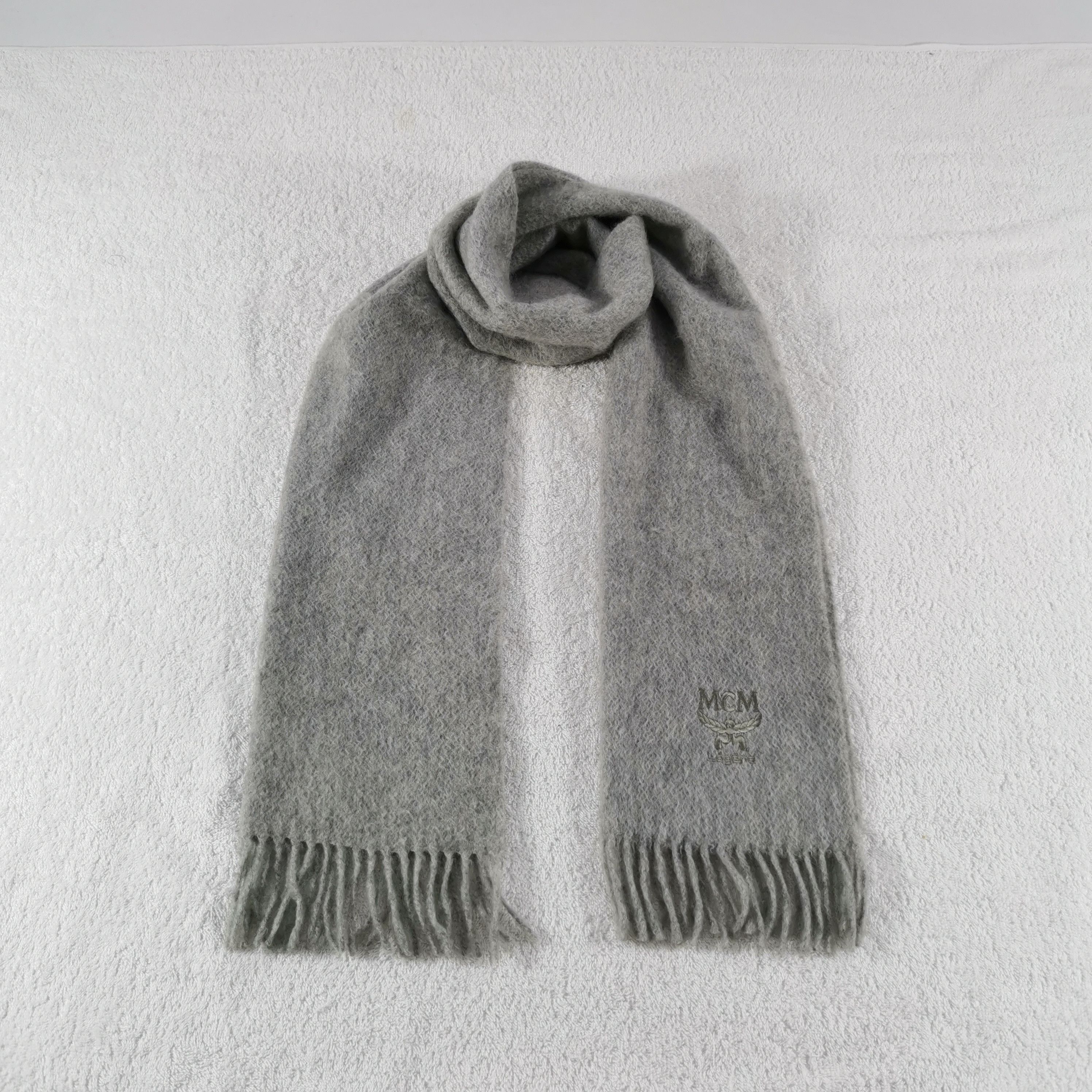 Japanese Brand Vintage MCM Scarf Muffler Cashmere Scarves Size ONE SIZE - 1 Thumbnail