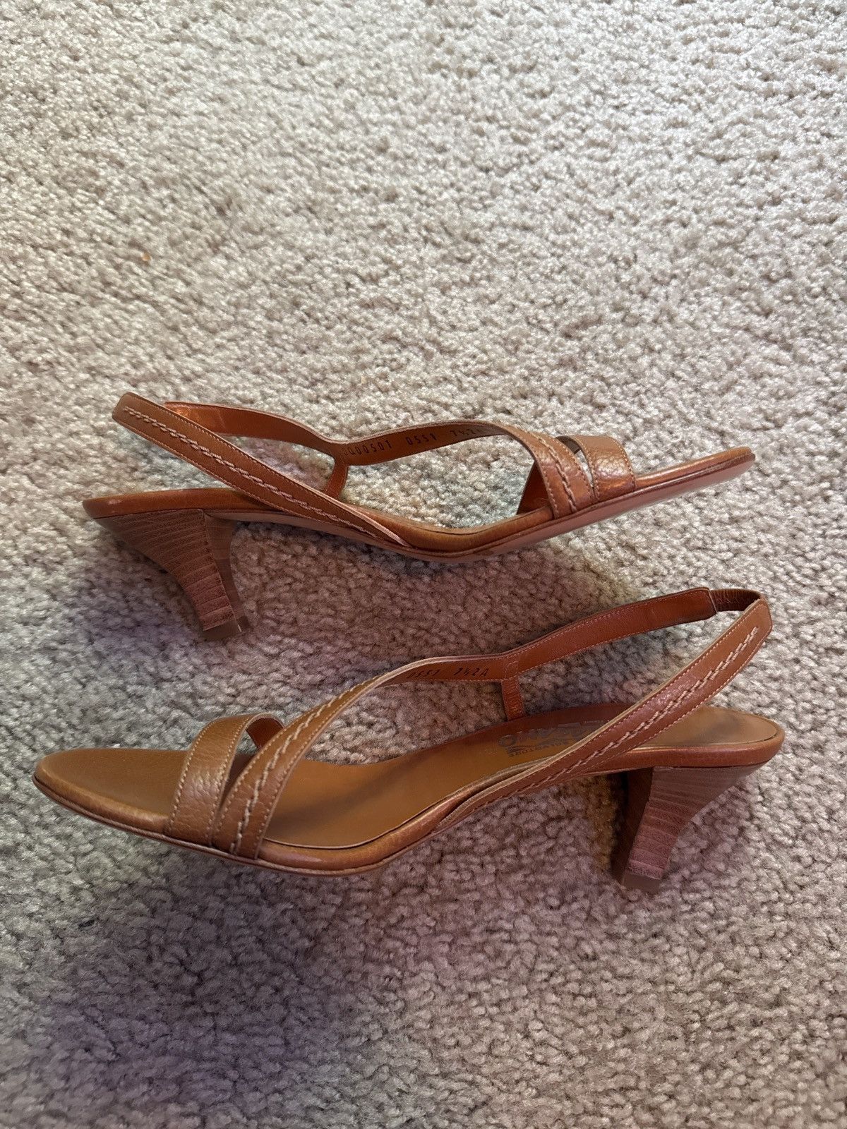 Salvatore Ferragamo × Vintage Salvatore Ferragamo Savana Pebble Calf Sandals 7.5 AA Size US 7.5 / IT 37.5 - 2 Thumbnail
