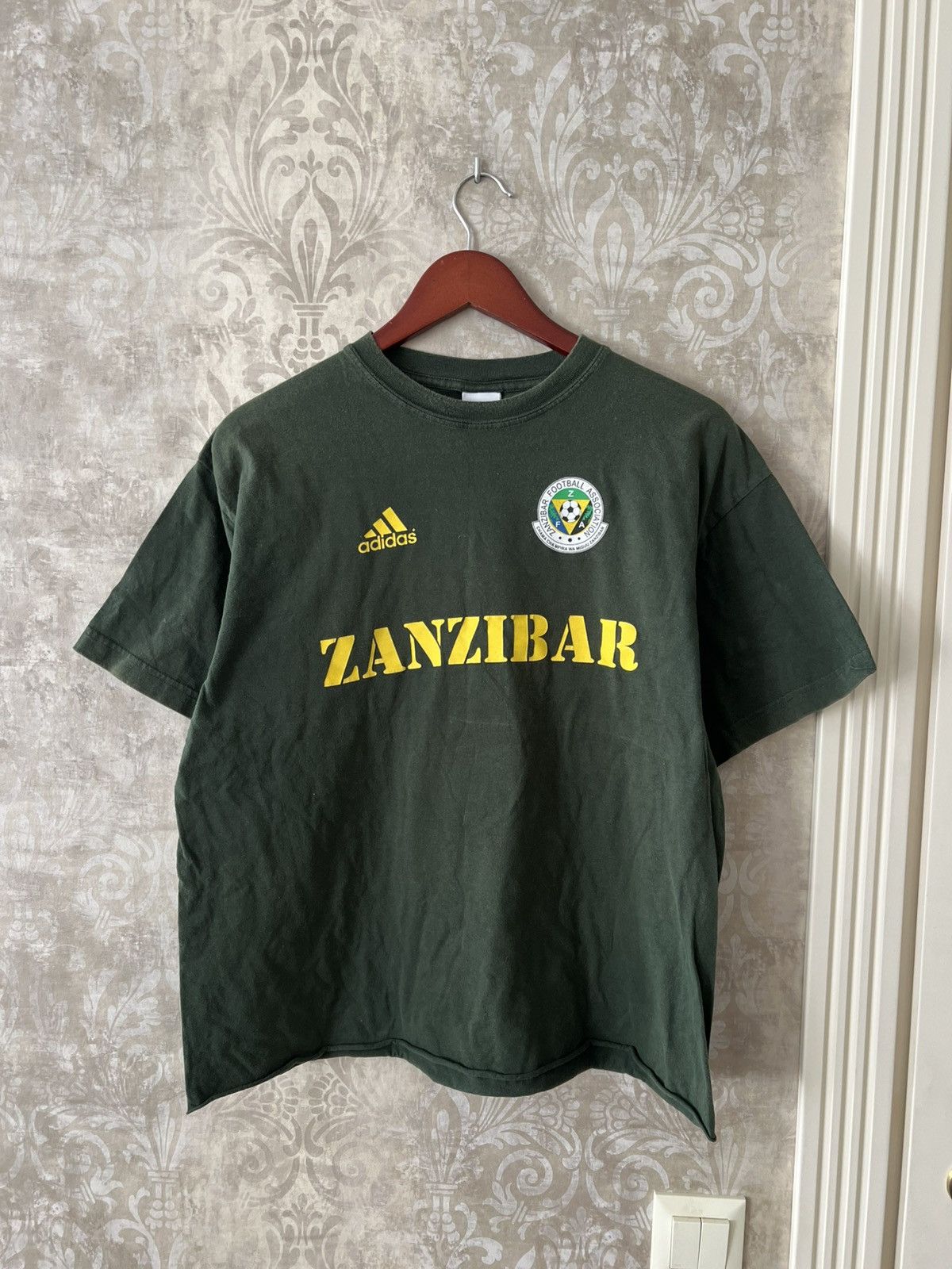 Adidas Vintage Adidas Zanzibar Football T-Shirt Tee soccer Size US XL / EU 56 / 4 - 1 Thumbnail
