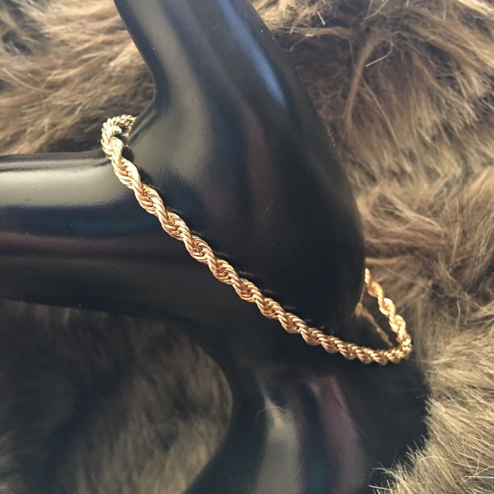 Jewelry Shiny sparkly gold tone rope chain bracelet Size ONE SIZE - 1 Thumbnail