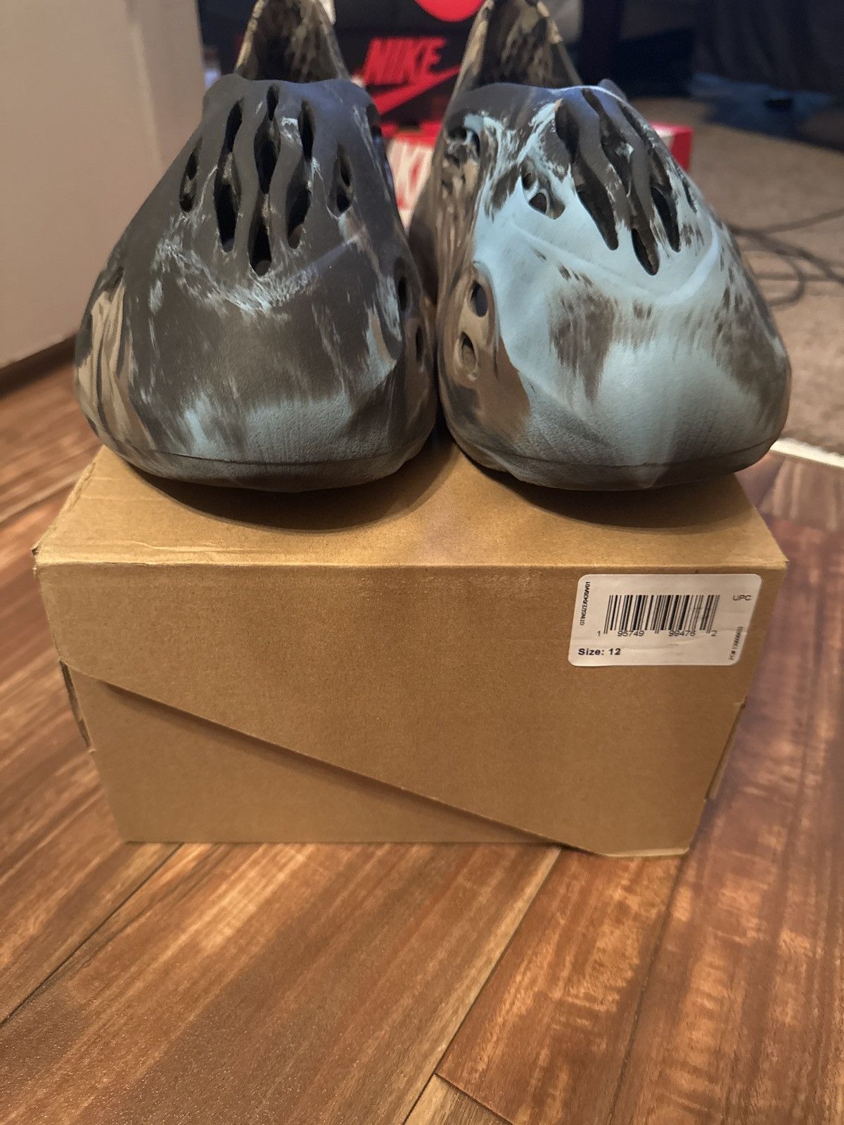 Yeezy yeezy foam runners mx cinder Size US 12 / EU 45 - 2 Thumbnail