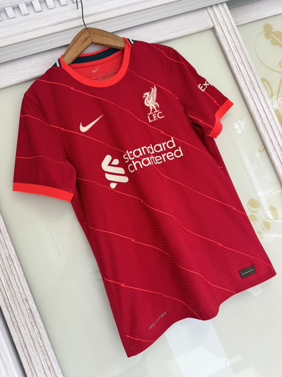 Nike Liverpool 2021-2022 Home Dri-Fit ADV Soccer Jersey Kit Shirt Size US M / EU 48-50 / 2 - 4 Thumbnail