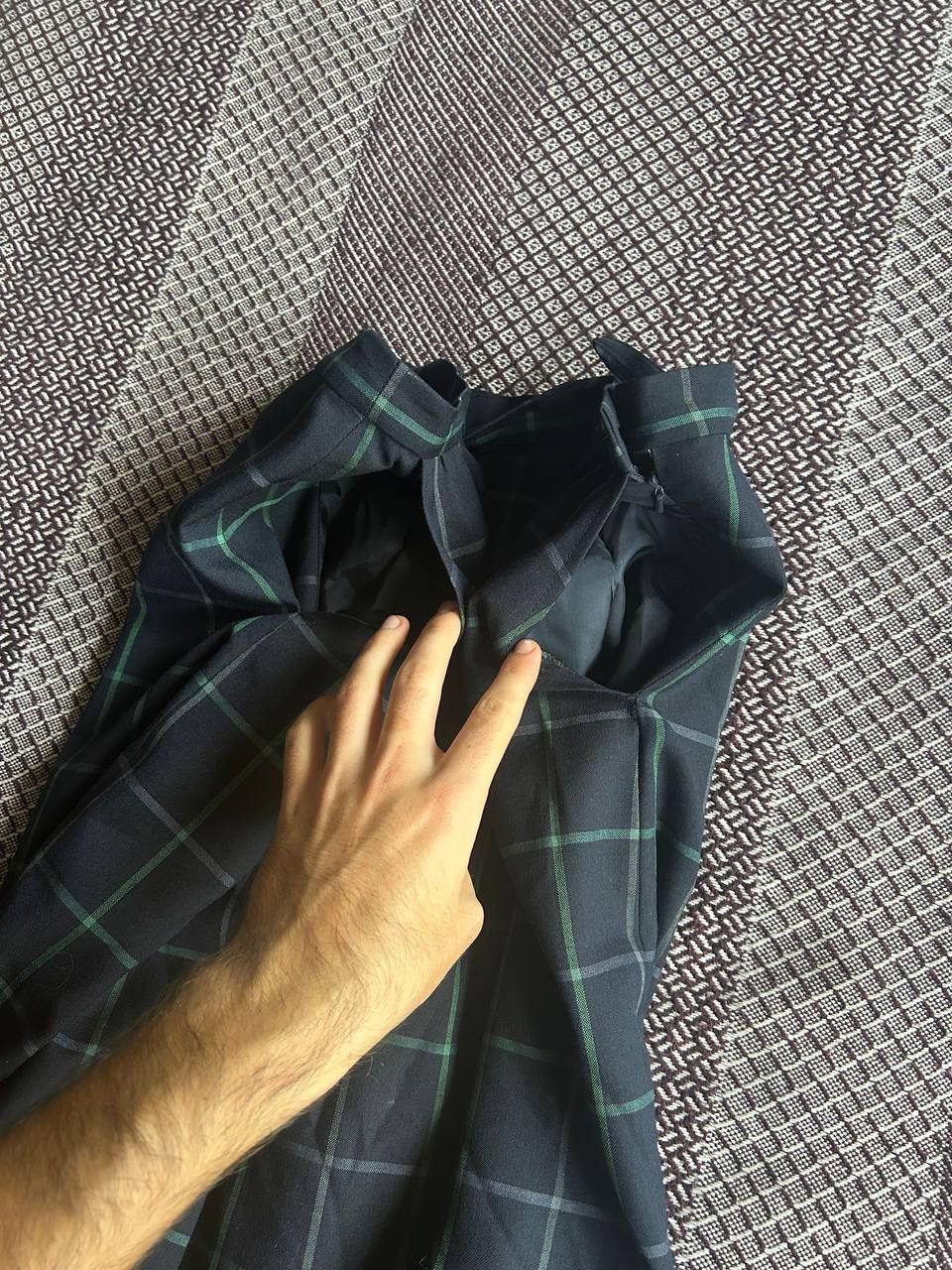 Burberry × Vintage Burberrys Vintage Monogram Midi Skirt Women’s Luxury Item Size 27" / US 4 / IT 40 - 8 Thumbnail