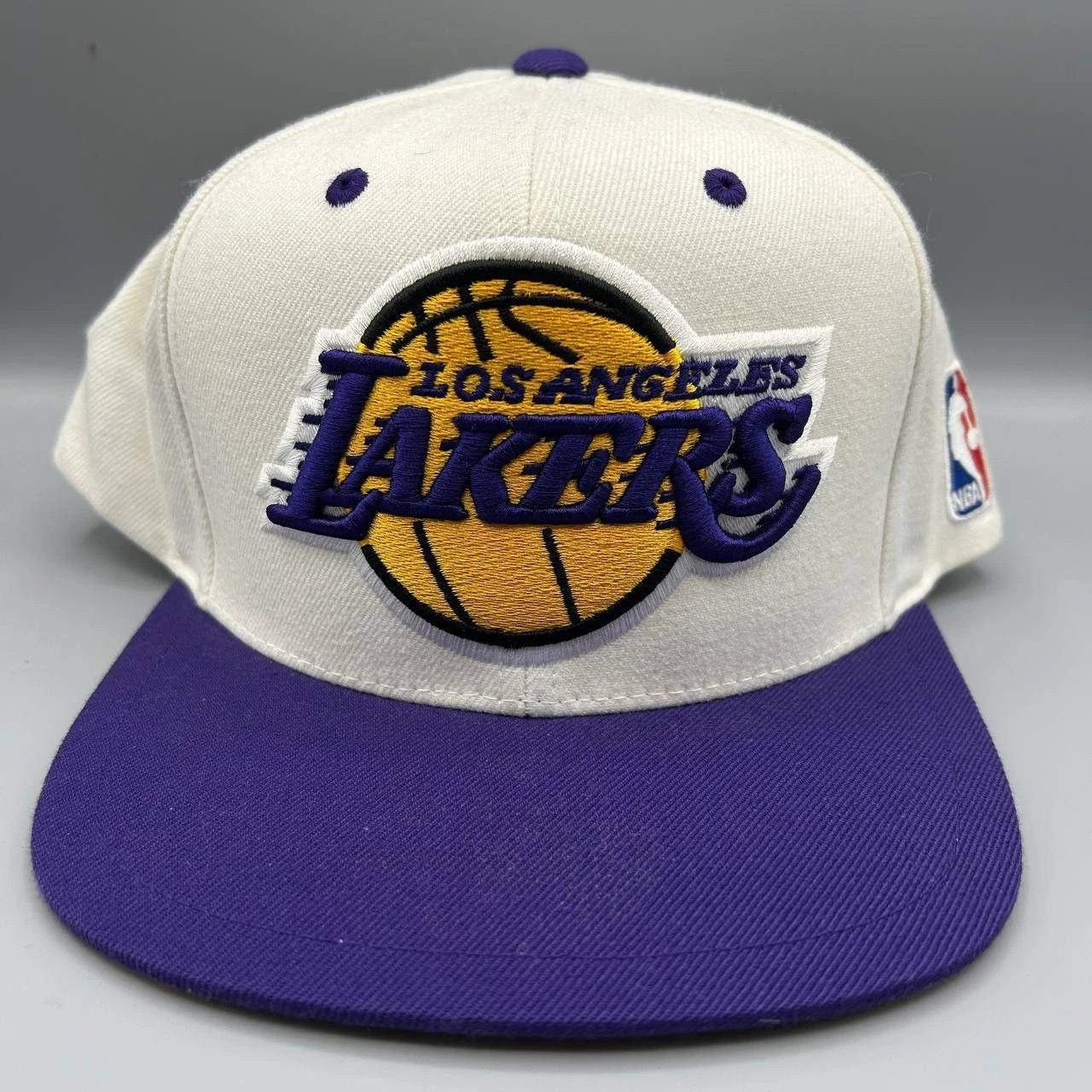 Mitchell & Ness Los Angeles LA Lakers Hat Men White Purple Snap Back Cap Size ONE SIZE - 1 Thumbnail