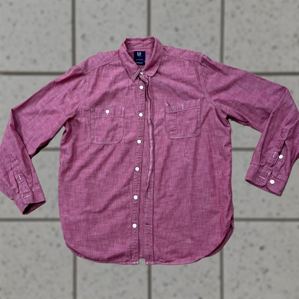 Gap GAP Denim Shirt Men L Red Standard Fit Long Sleeve Button Shirt Light Cotton L Size US L / EU 52-54 / 3 - 1 Thumbnail