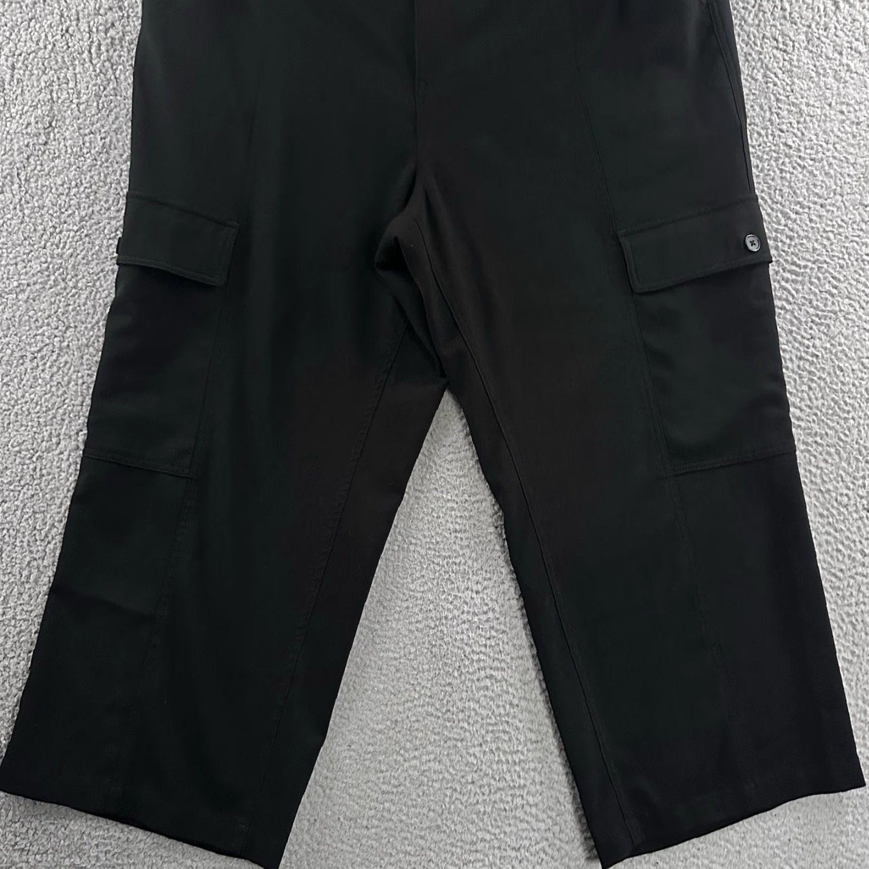 Vintage Liverpool Womens Pants Black Size 22W Cargo Wide Leg Stretch Polyester Blend Size 28" / US 6 / IT 42 - 3 Thumbnail
