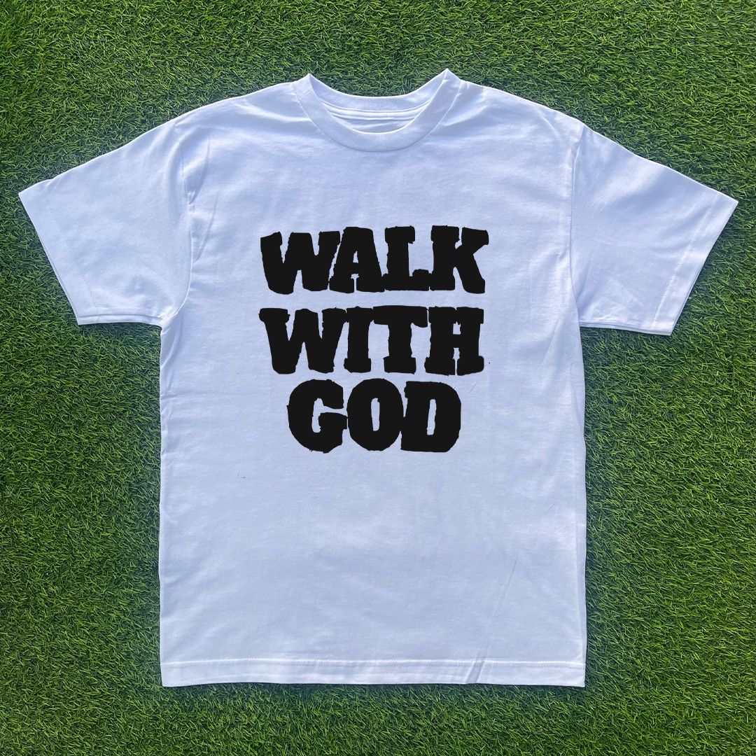 Vintage WALK WITH GOD TSHIRT Size US S / EU 44-46 / 1 - 1 Preview