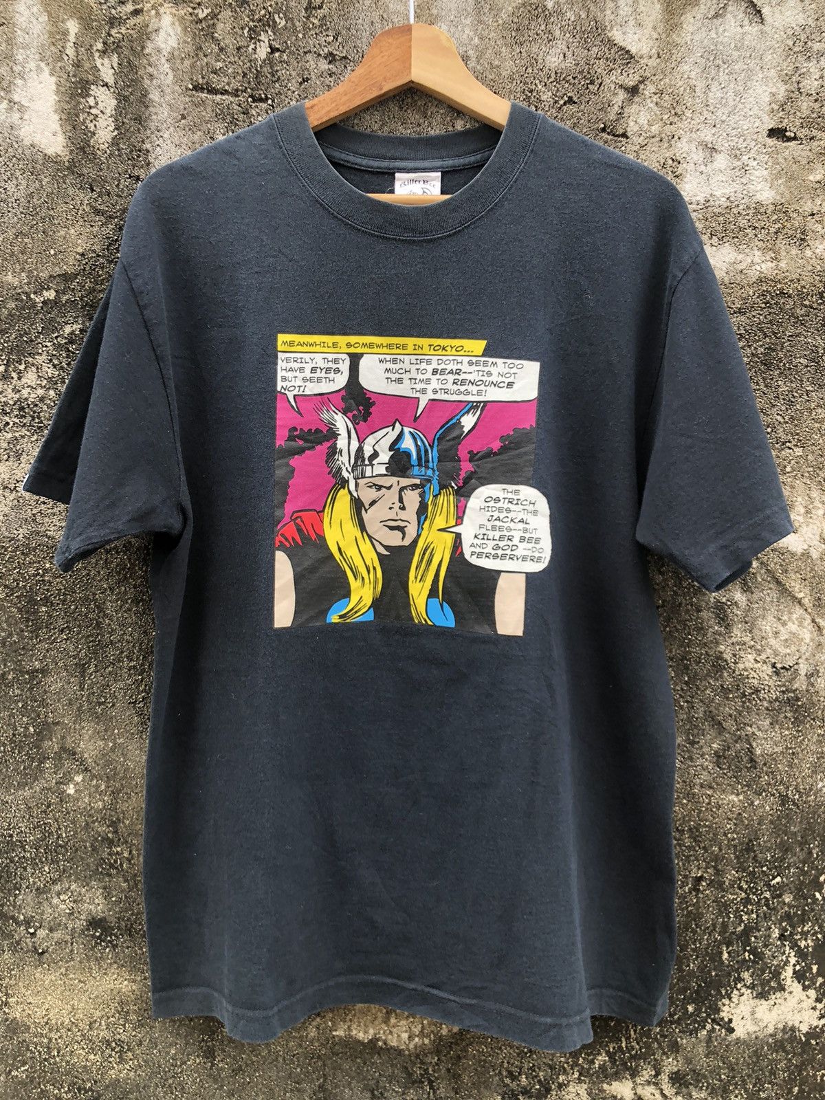DC Comics × Japanese Brand Killer Bee "The Migthy Thor" Tshirt Japanese Brand Size US L / EU 52-54 / 3 - 1 Thumbnail