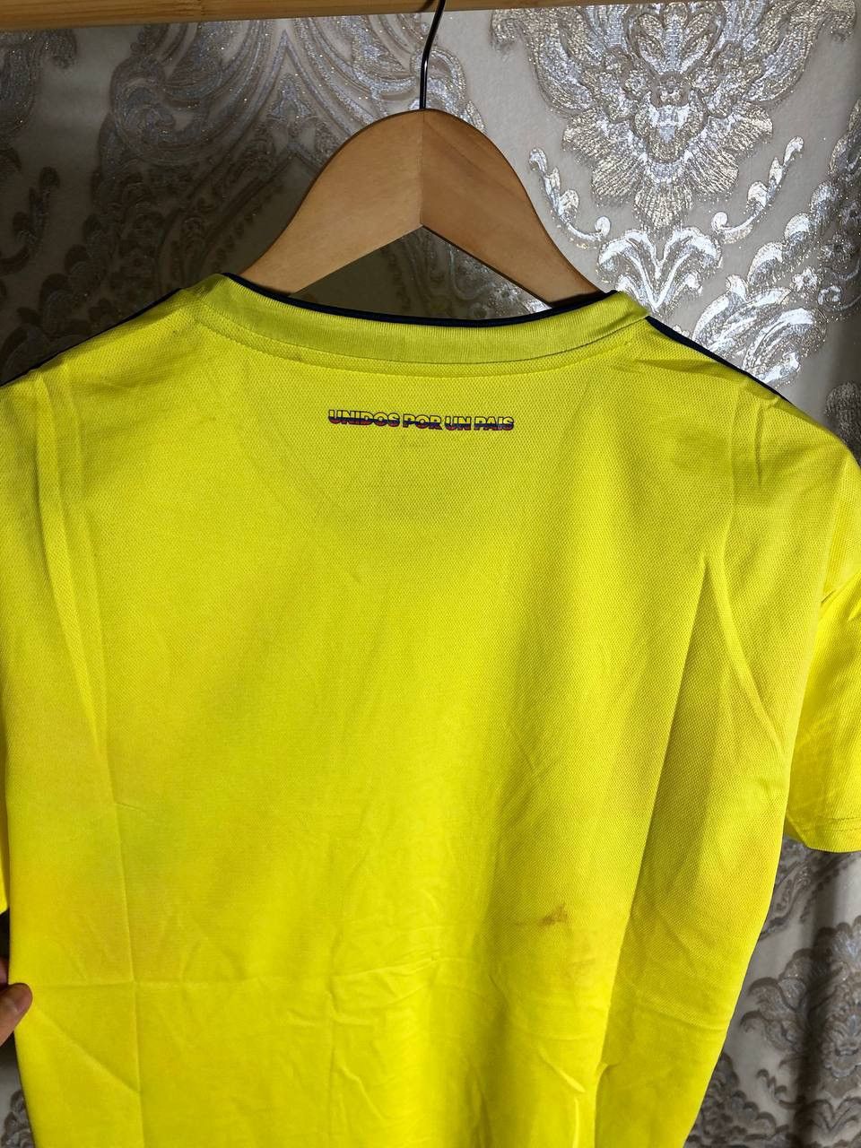 Vintage VERY RARE ADIDAS COLOMBIA SOCCER JERSEY RETRO BLOKE Y2K 90s Size US L / EU 52-54 / 3 - 6 Thumbnail