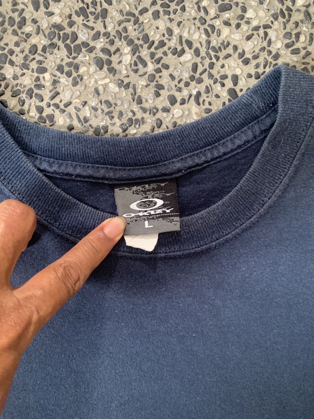 Oakley Vintage Oakley T shirt Size US L / EU 52-54 / 3 - 6 Thumbnail